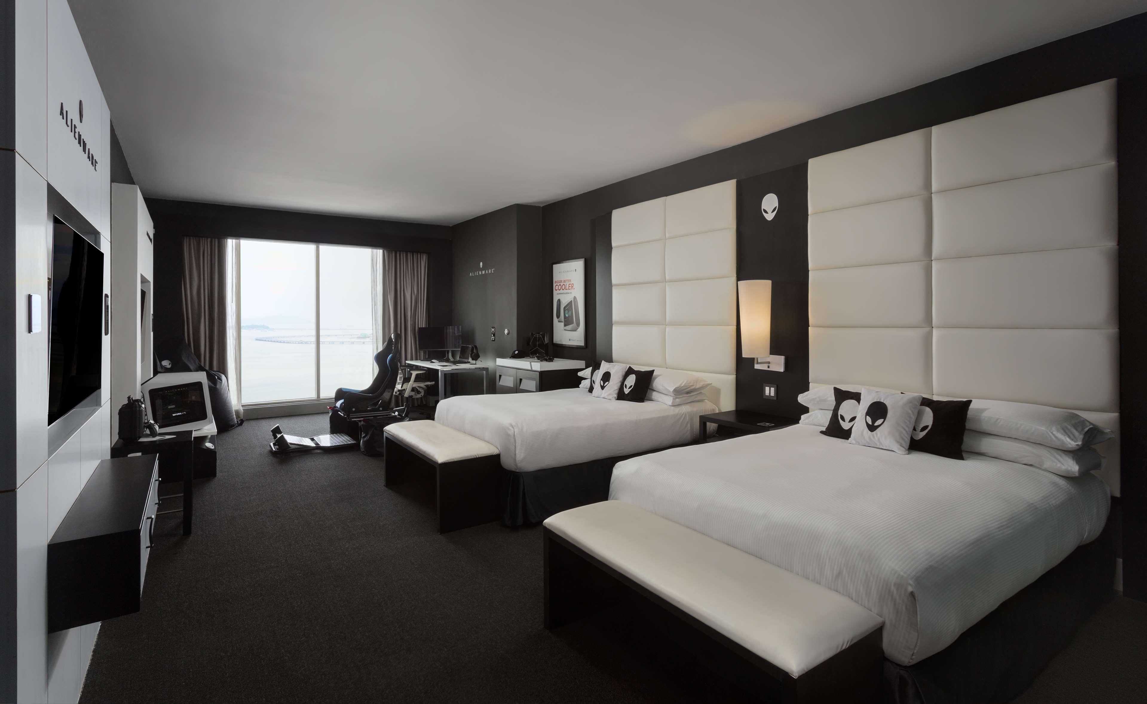 Room Two Double Beds