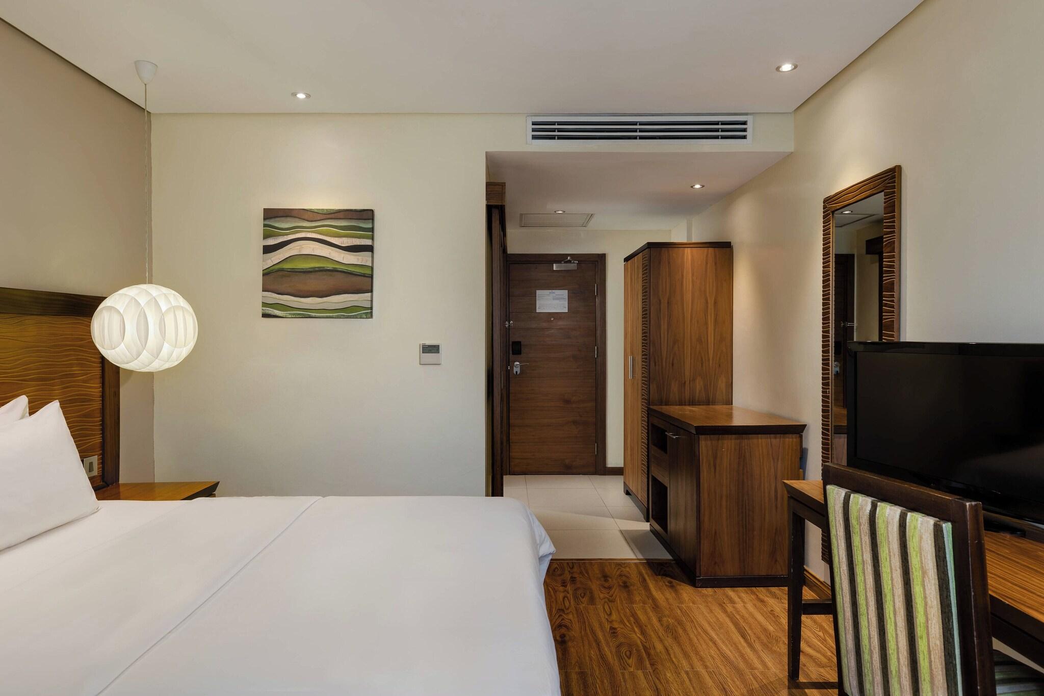 Double Queen Size Bed