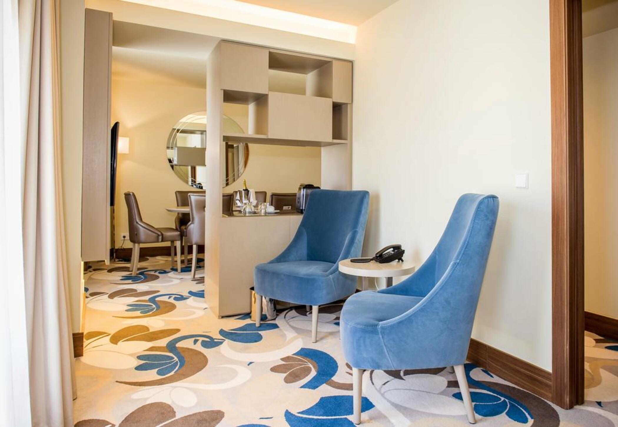 Suite Superior with Balcony