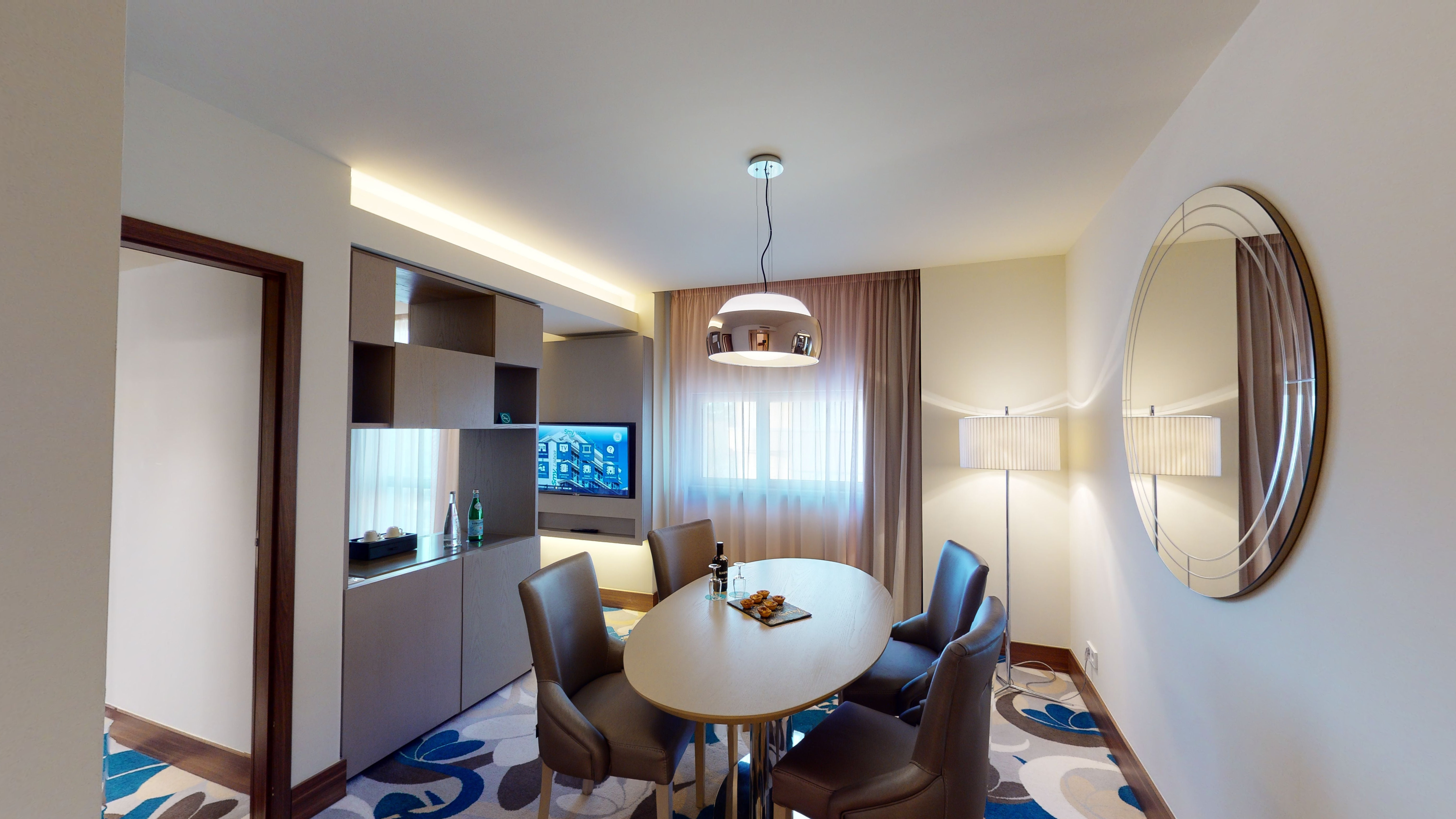 Suite Superior with Balcony