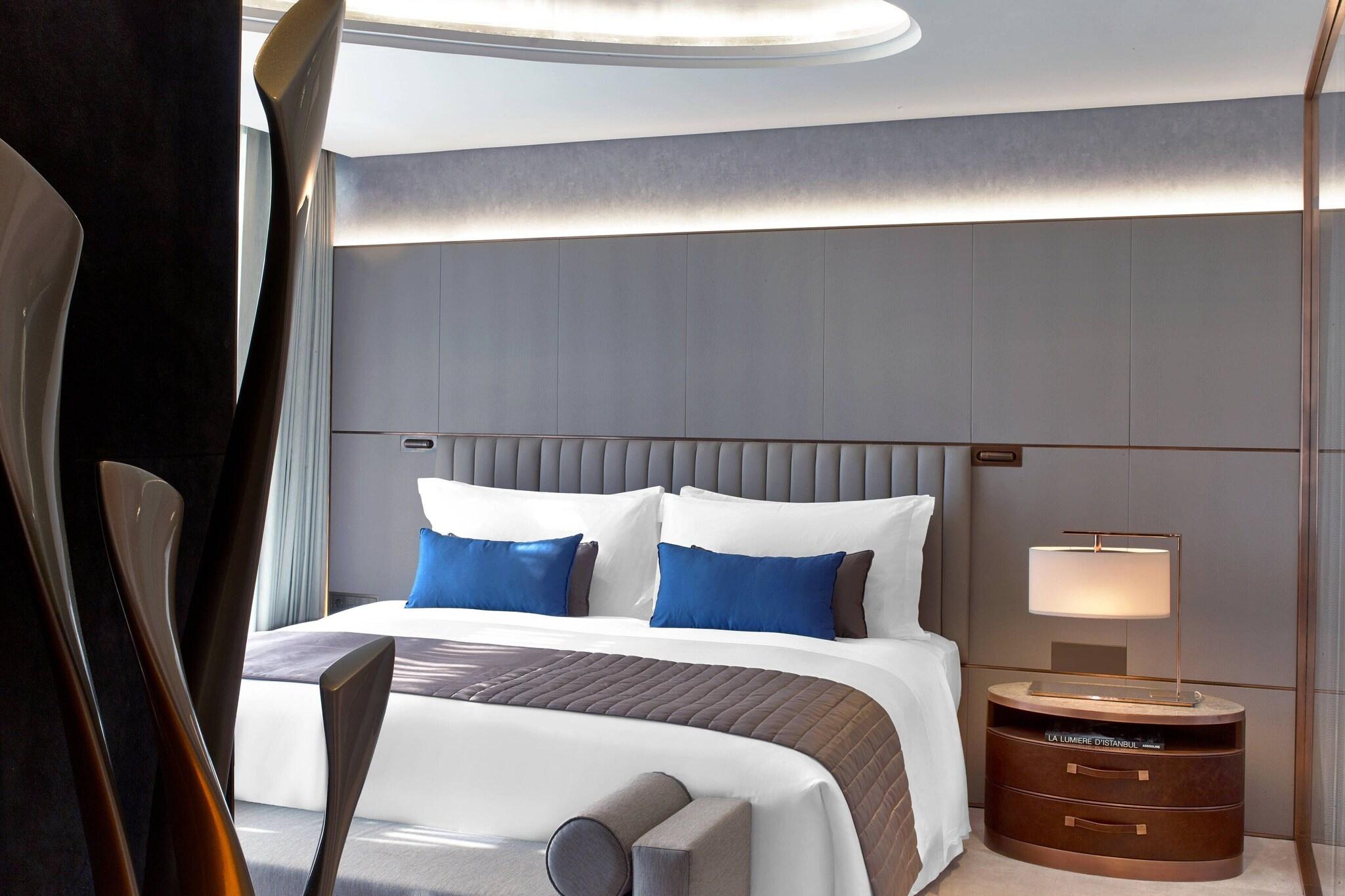 Suite King Bed One Bedroom 