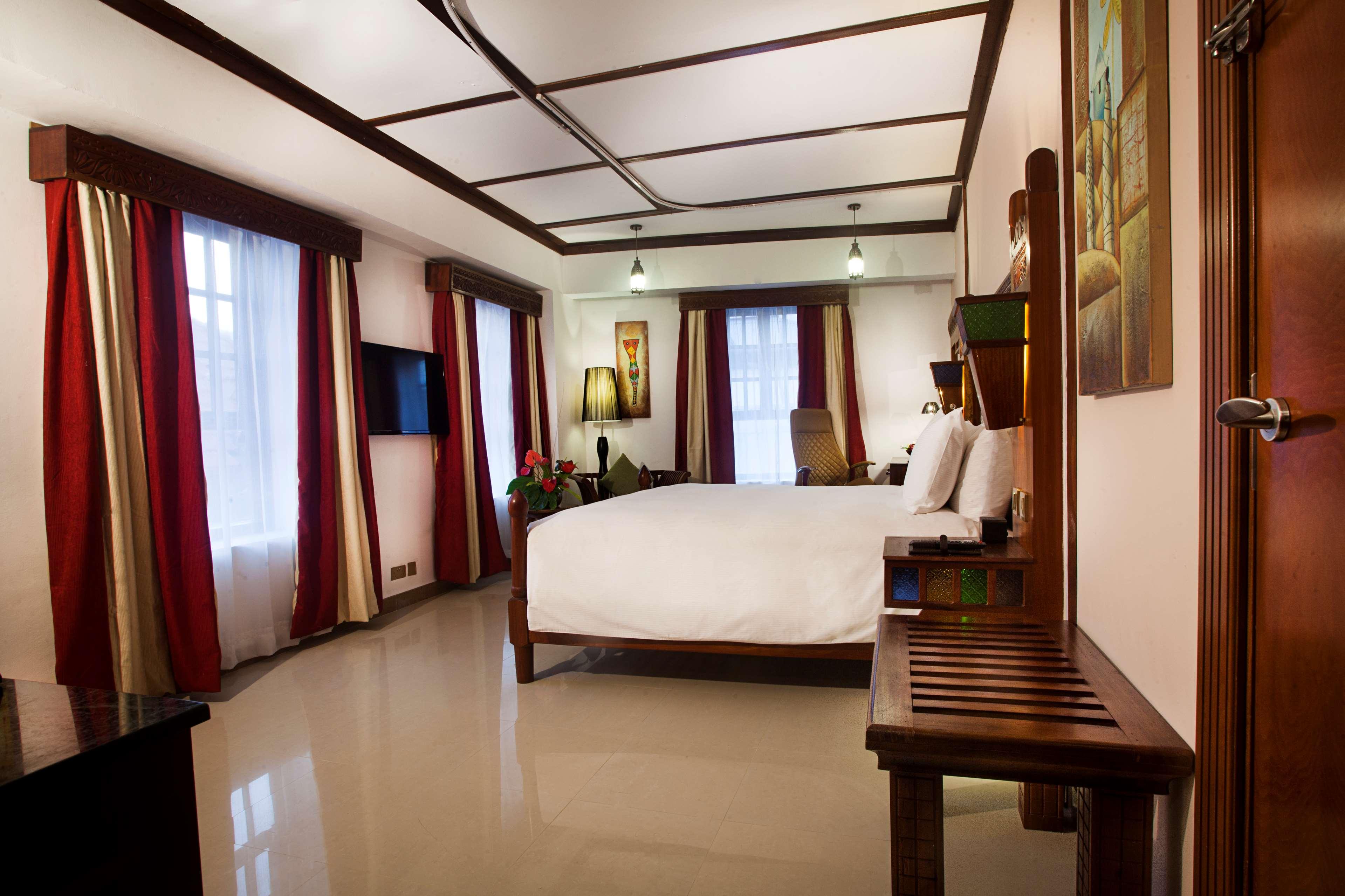 Double Deluxe King Bed