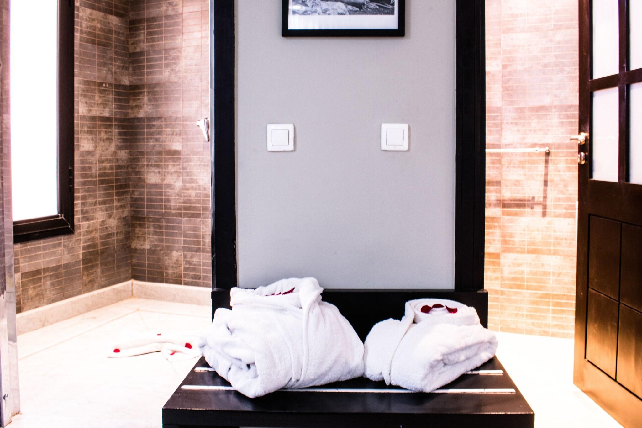 Junior Suite King Size Bed