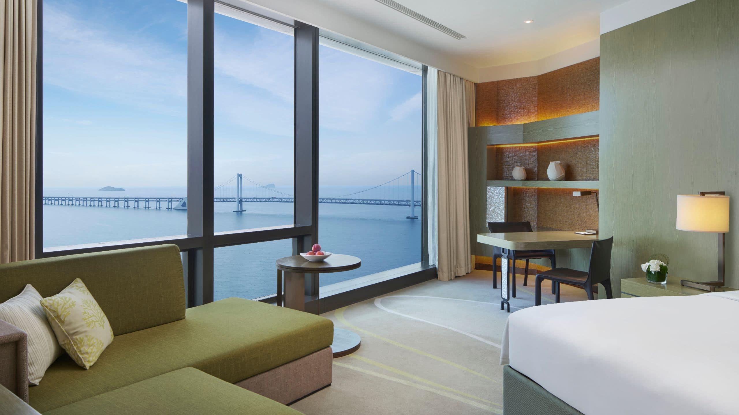 Double Ocean View King Bed