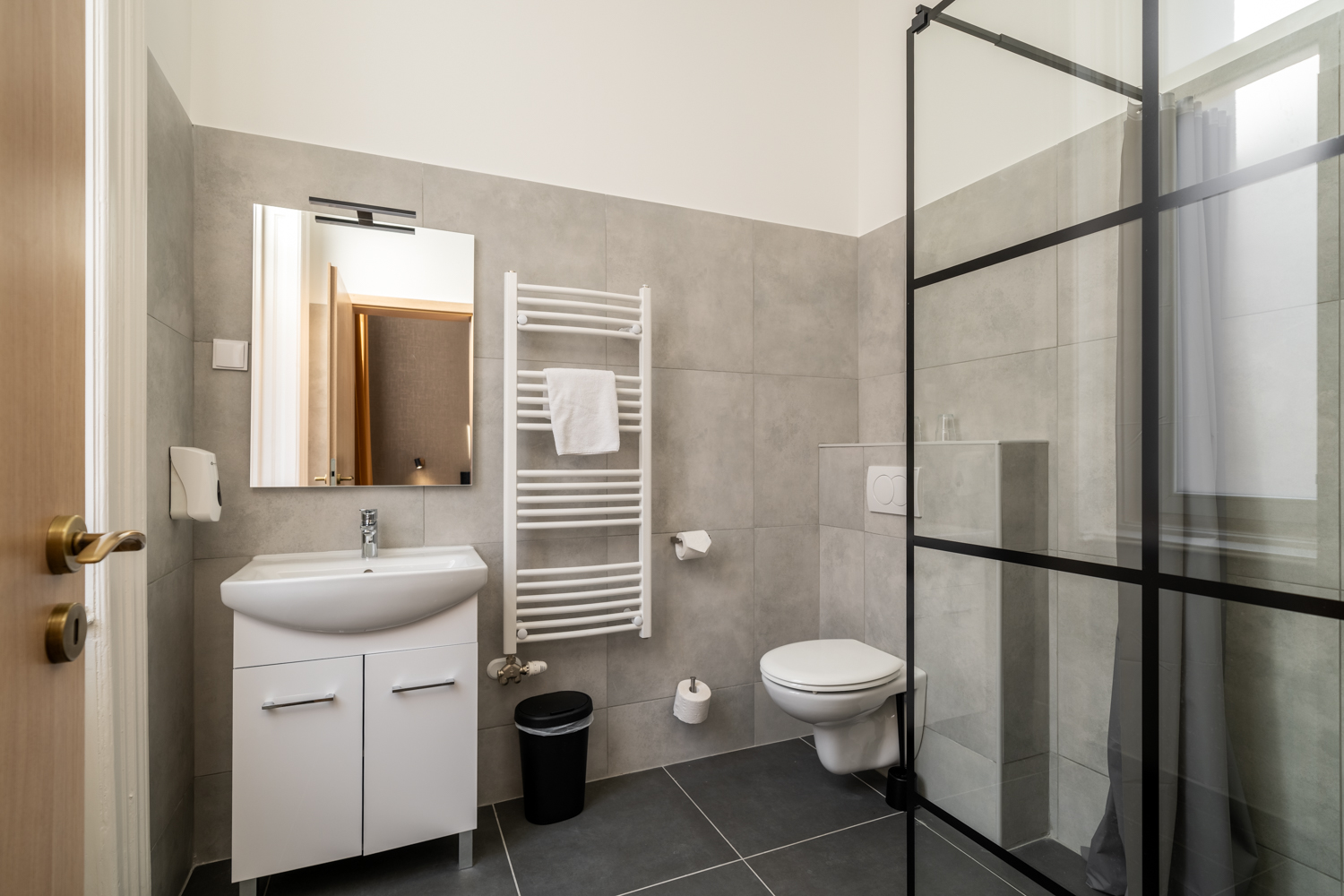 Double or Twin Standard