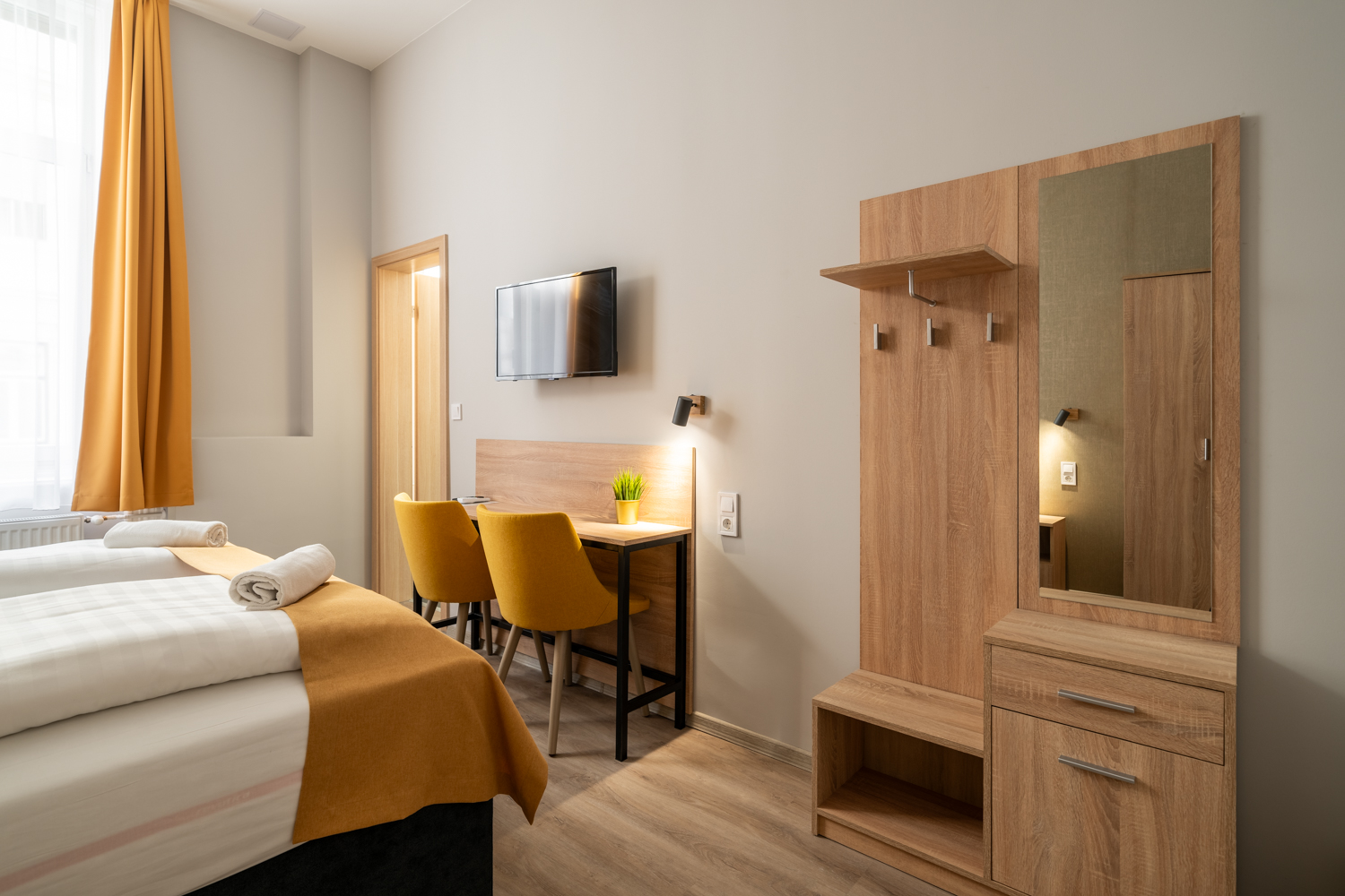 Double or Twin Standard