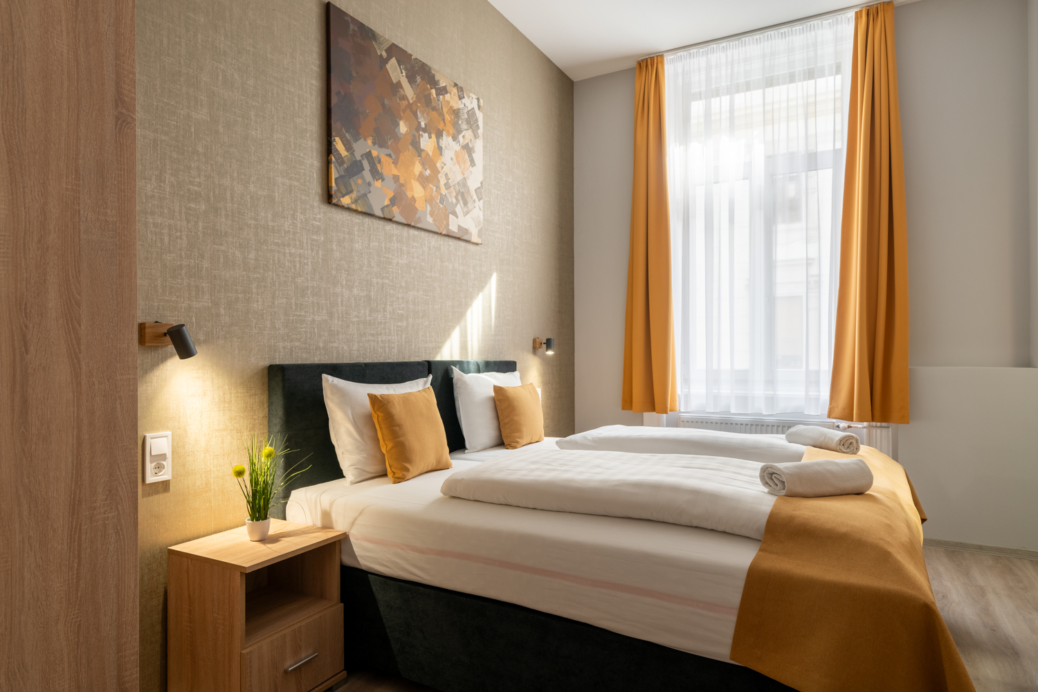 Double or Twin Standard