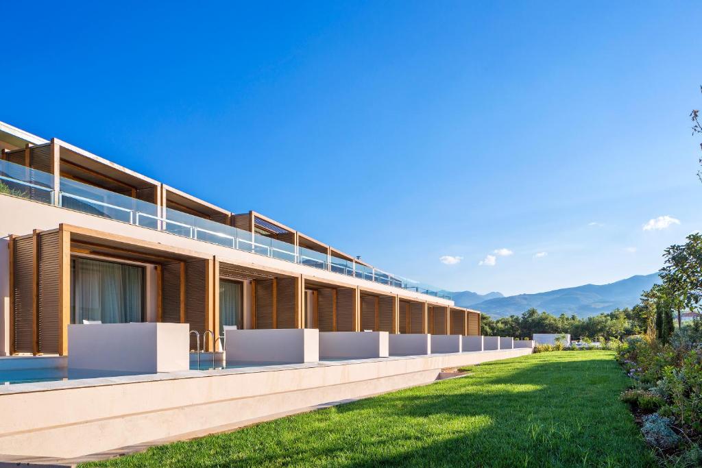 Double or Twin Superior