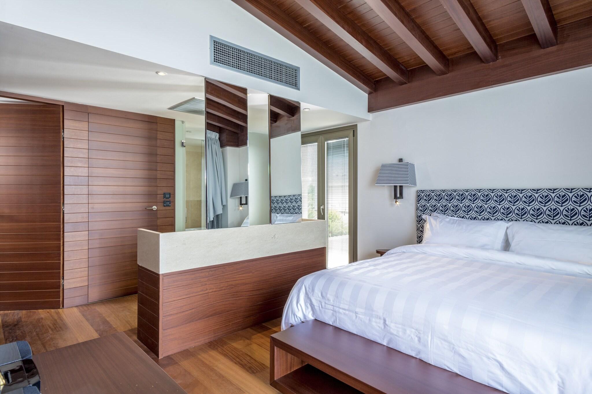 Suite with Private Pool