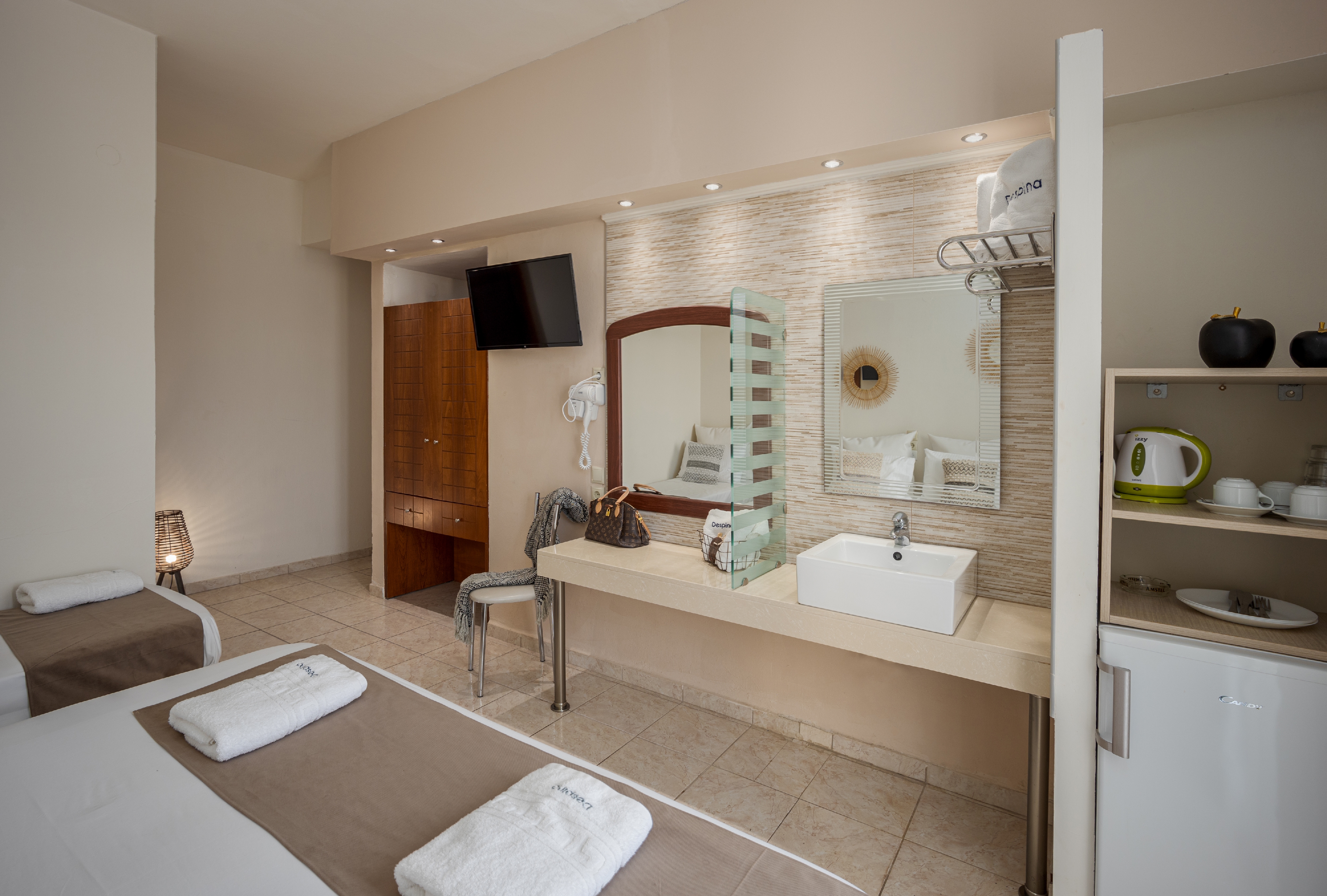 Double or Twin Standard