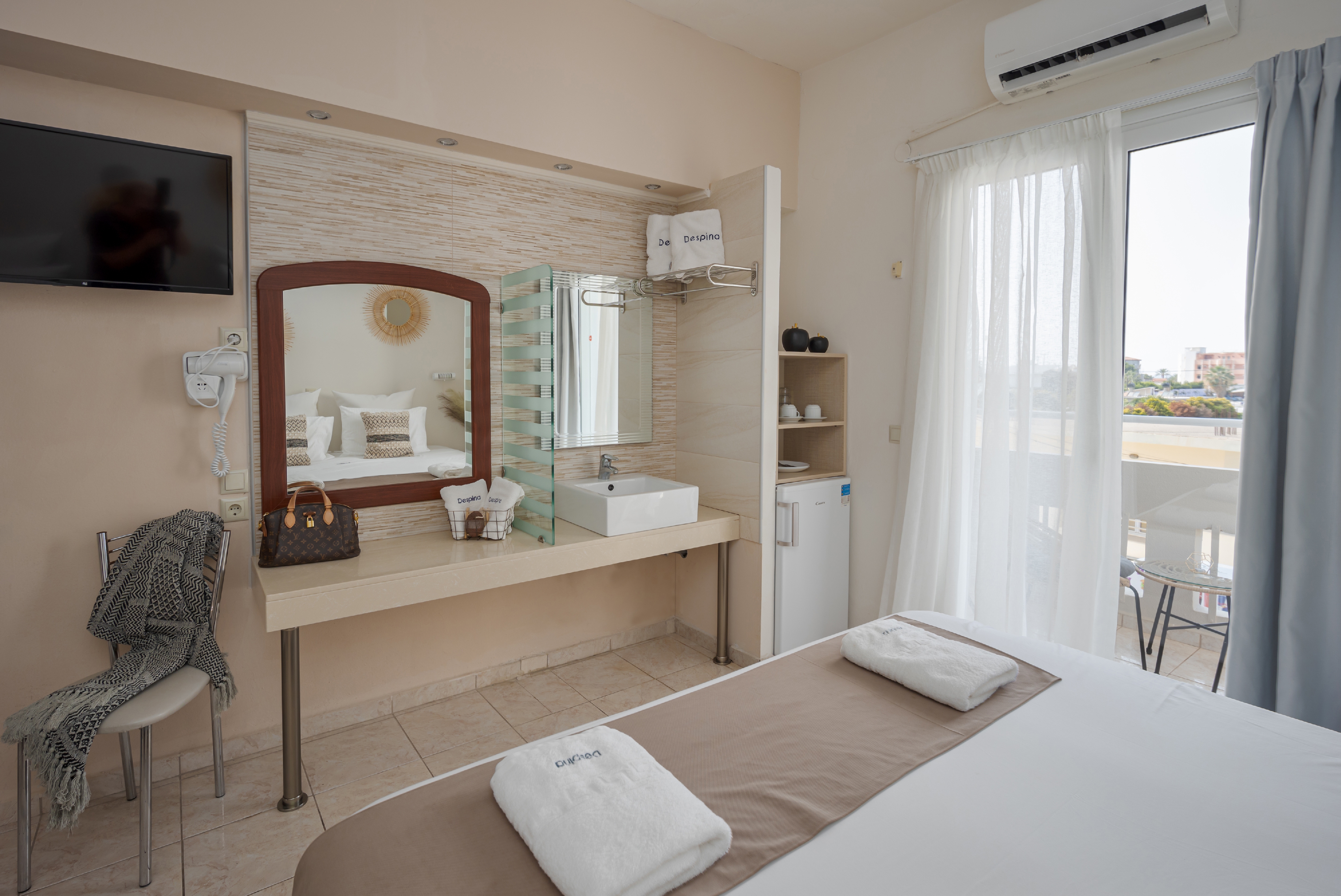 Double or Twin Standard