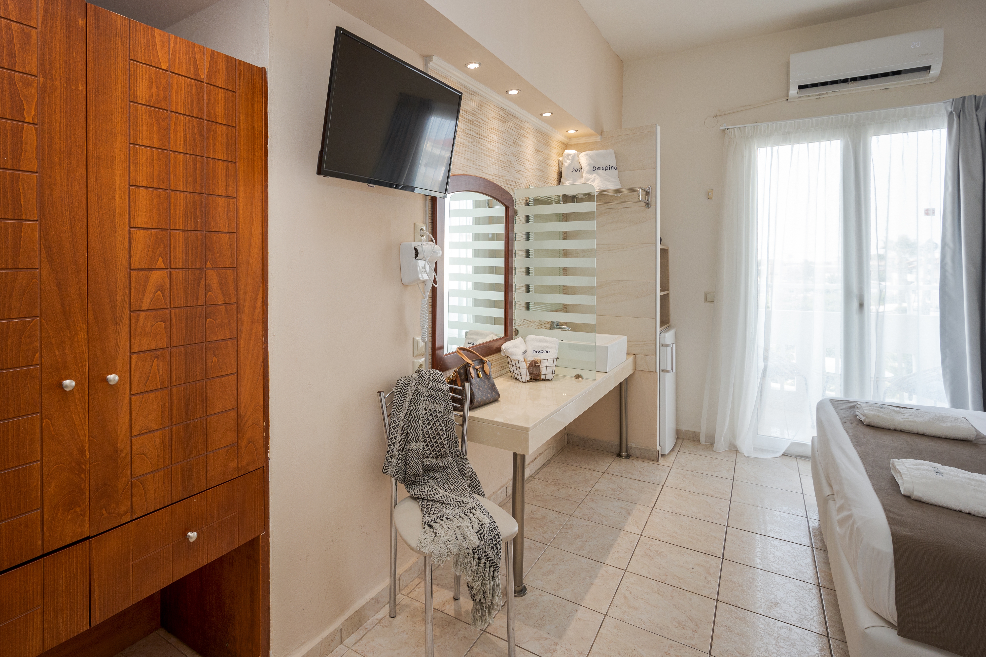 Double or Twin Standard