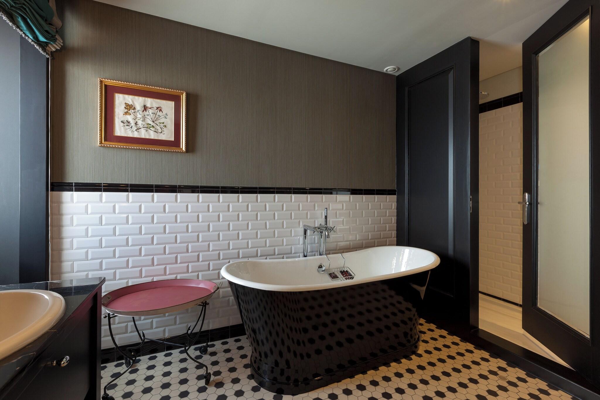 Suite with Double Bed