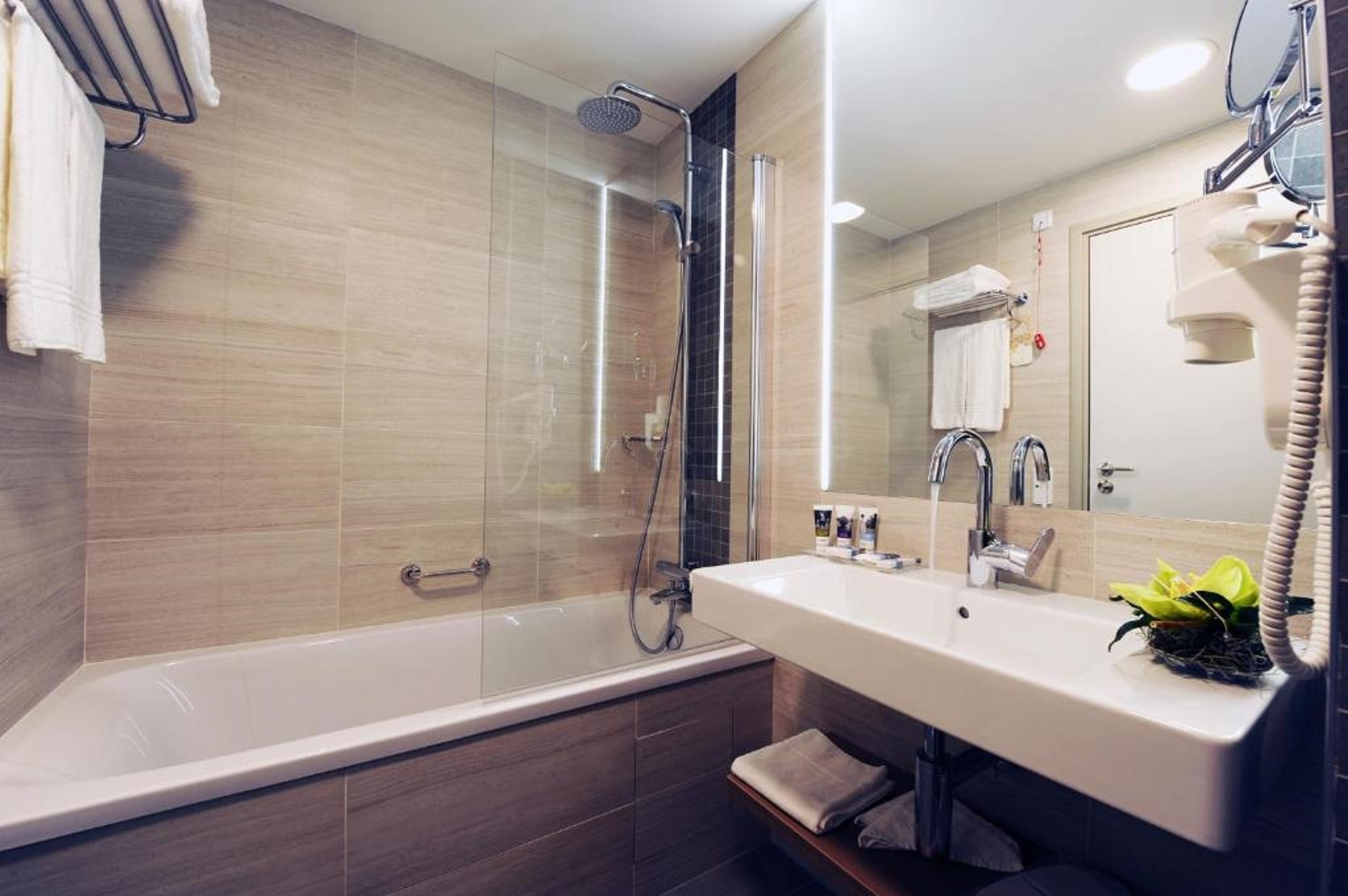 Double King Size Bed