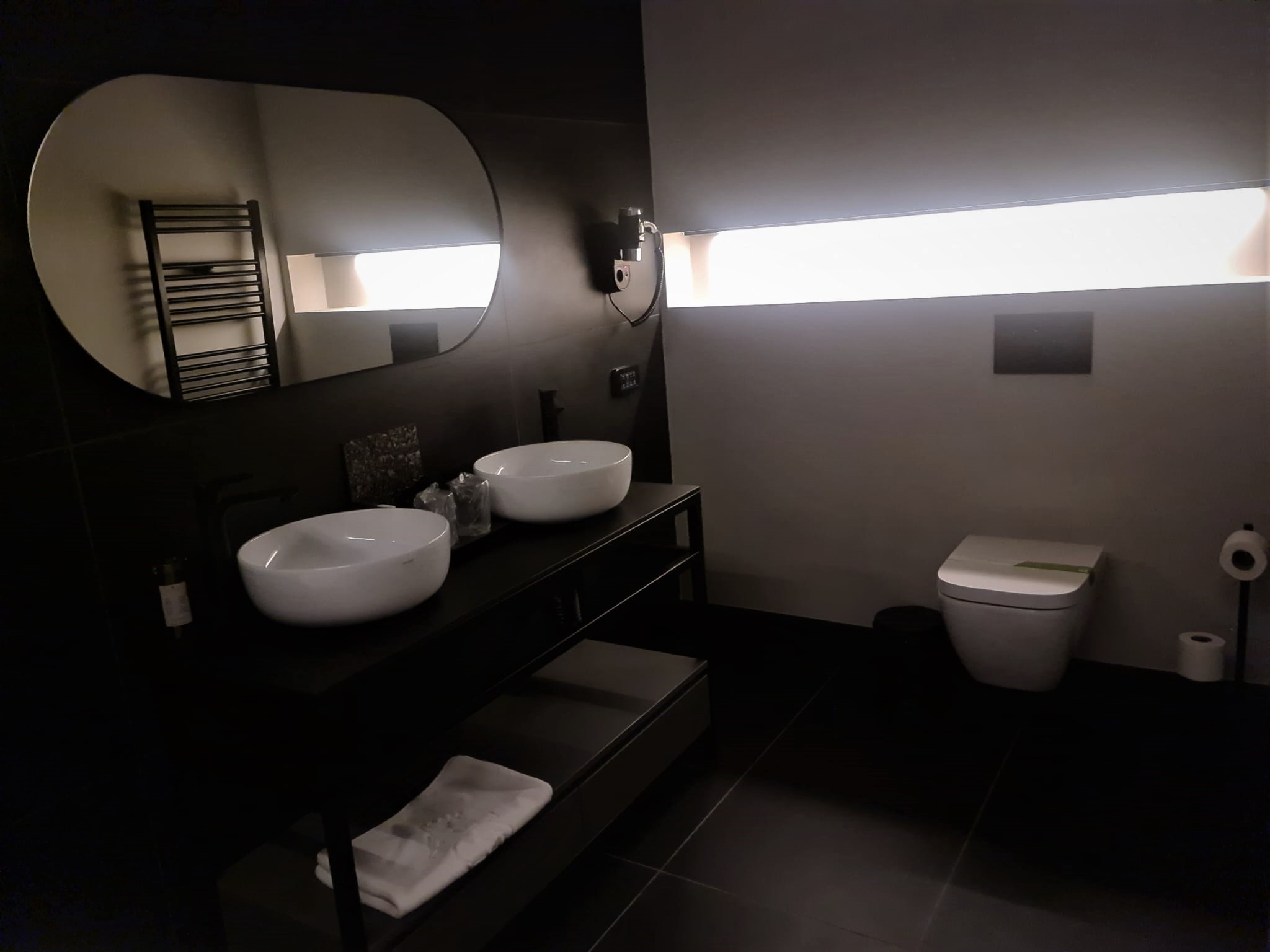 Suite Two Bedrooms One Bathroom