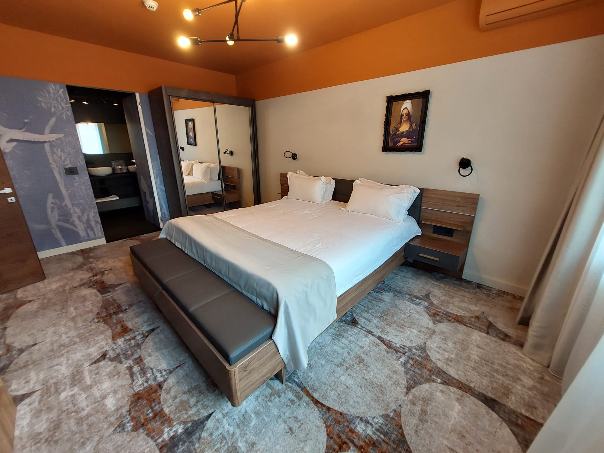 Suite Two Bedrooms One Bathroom