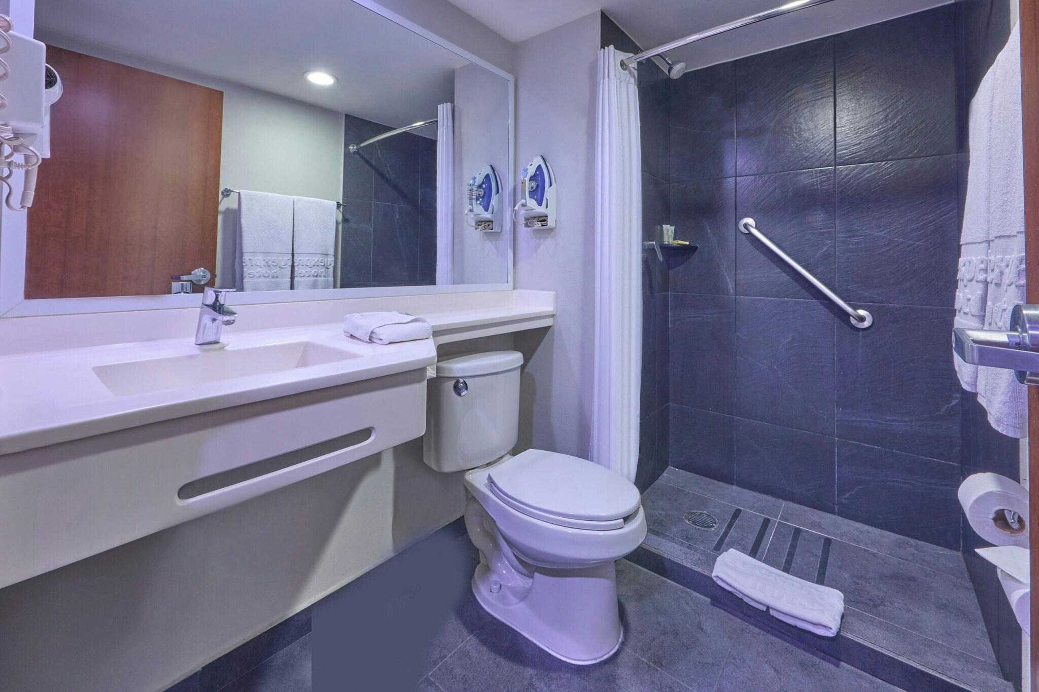 Double Superior Queen Bed