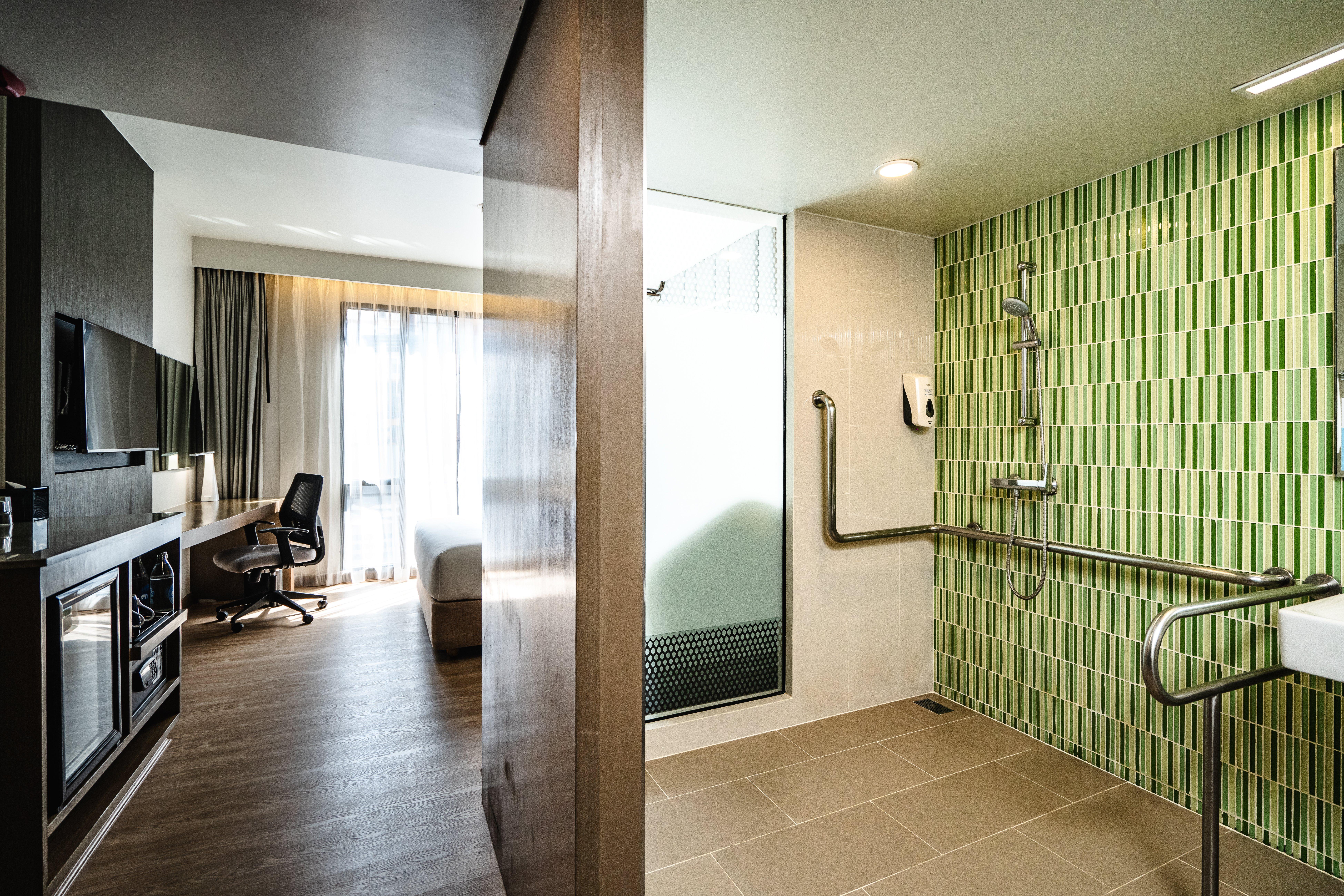 Double Accessible-queen Size Bed