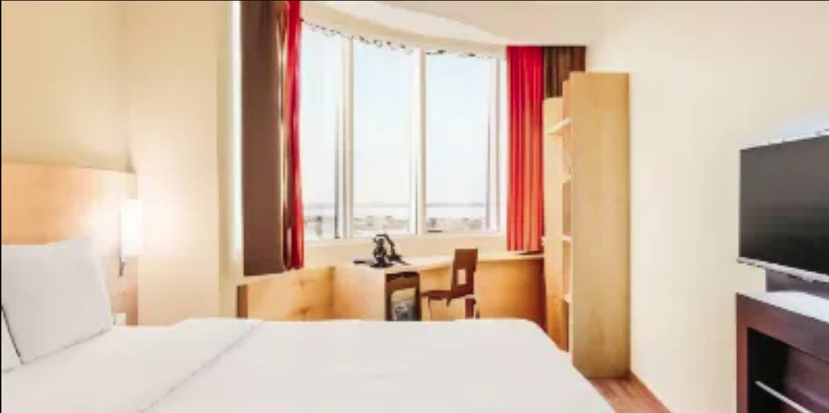 Junior Suite Pool View