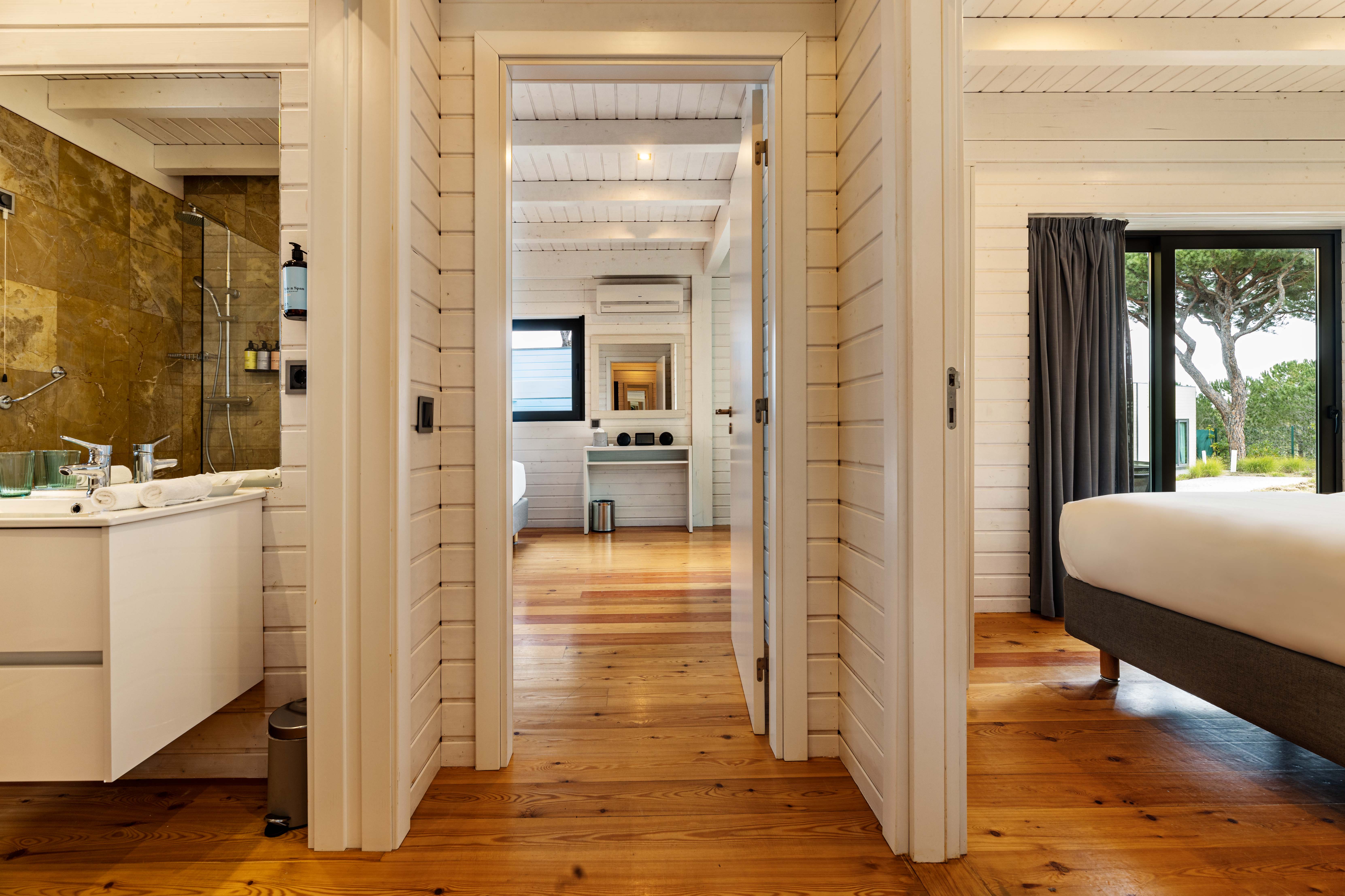 House Capacity 3 Two Bedrooms