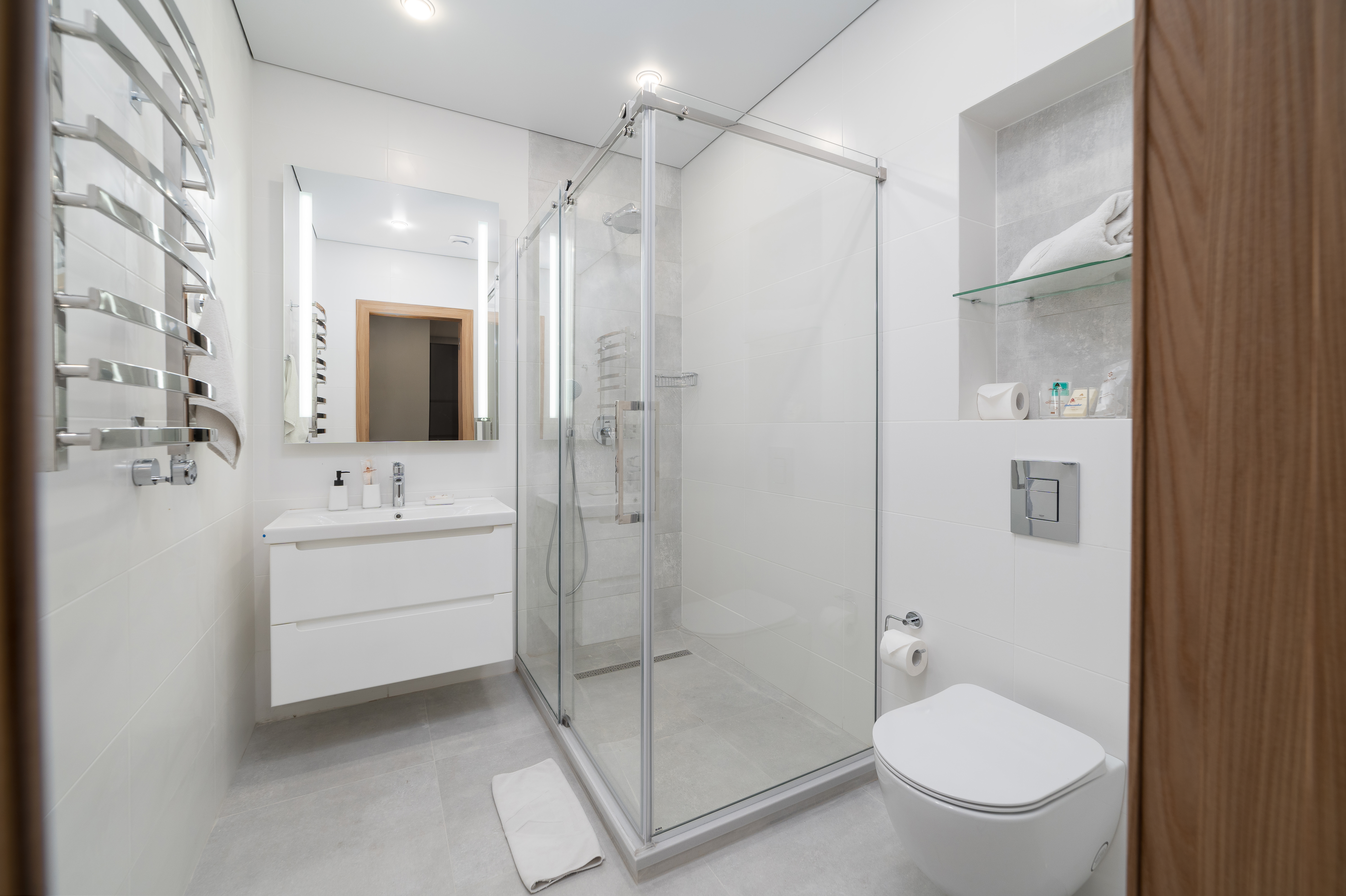 Double or Twin One Bedroom One Bathroom