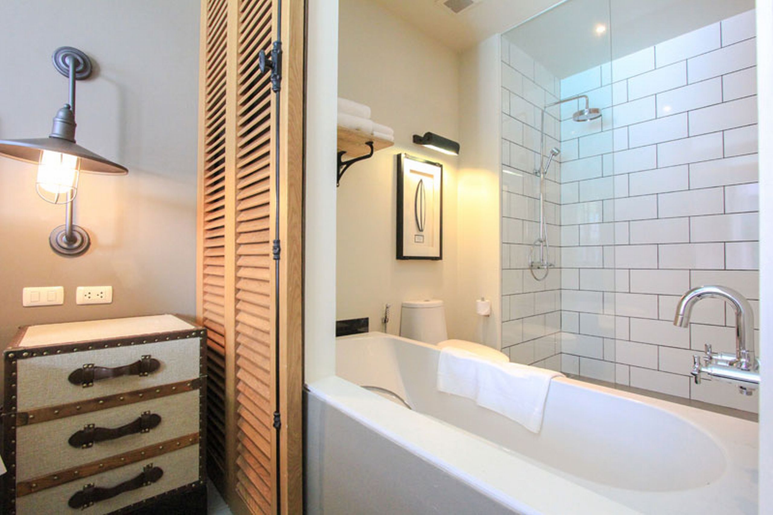 Double or Twin Deluxe Pool View