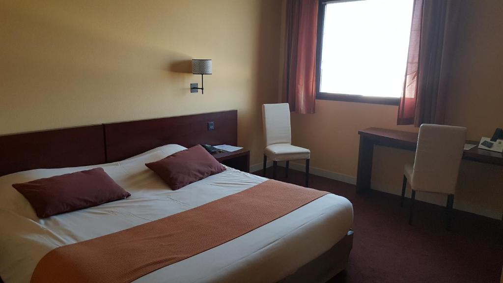 Double or Twin Standard