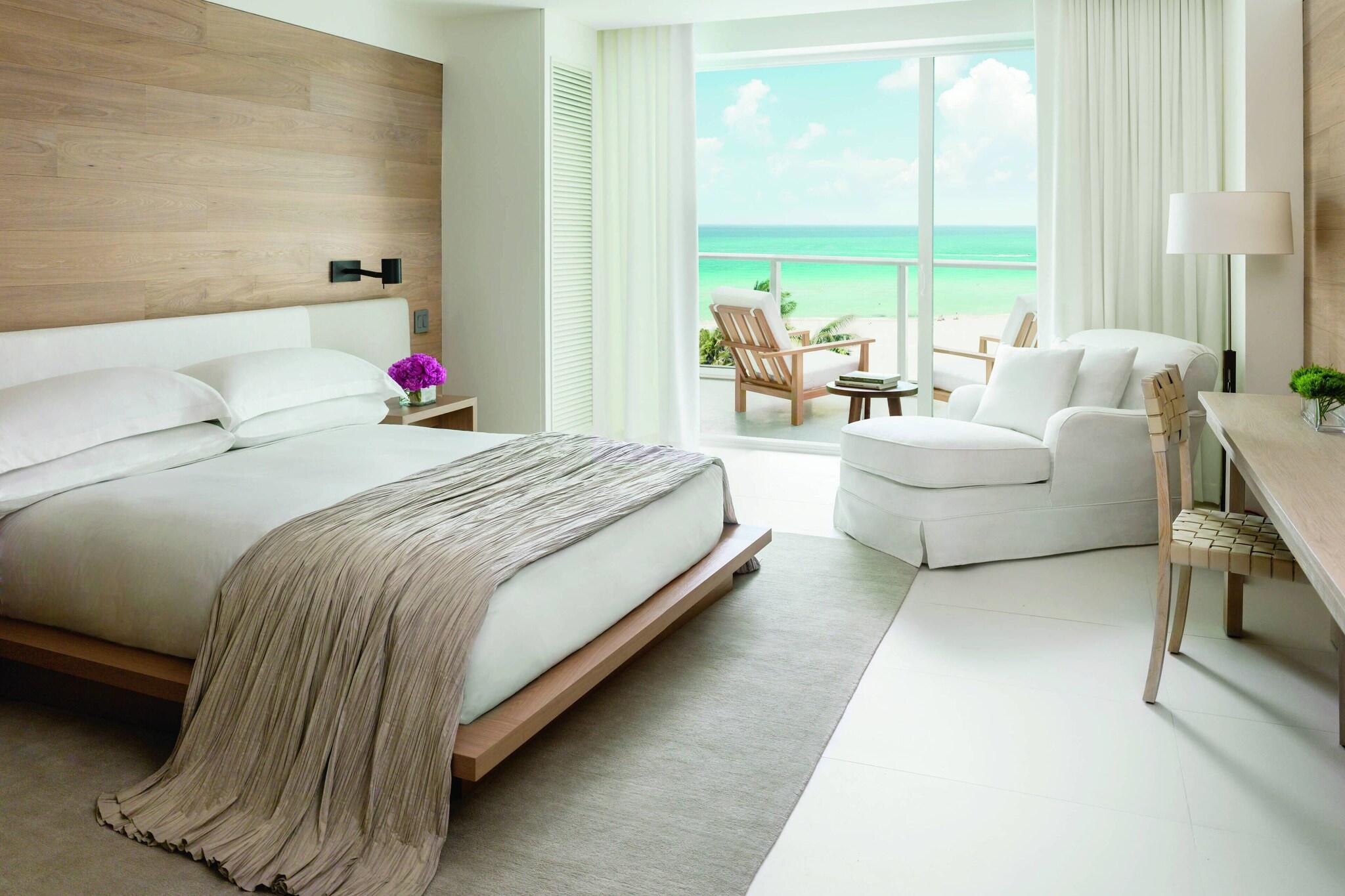 Double Ocean Front King Bed