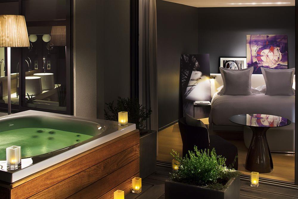 Suite with Jacuzzi