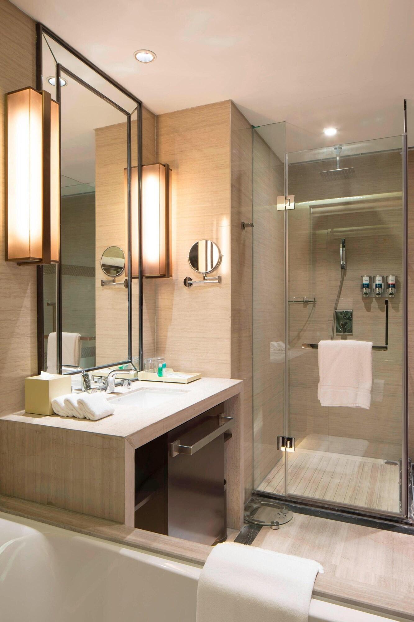 Double Smoking with Views