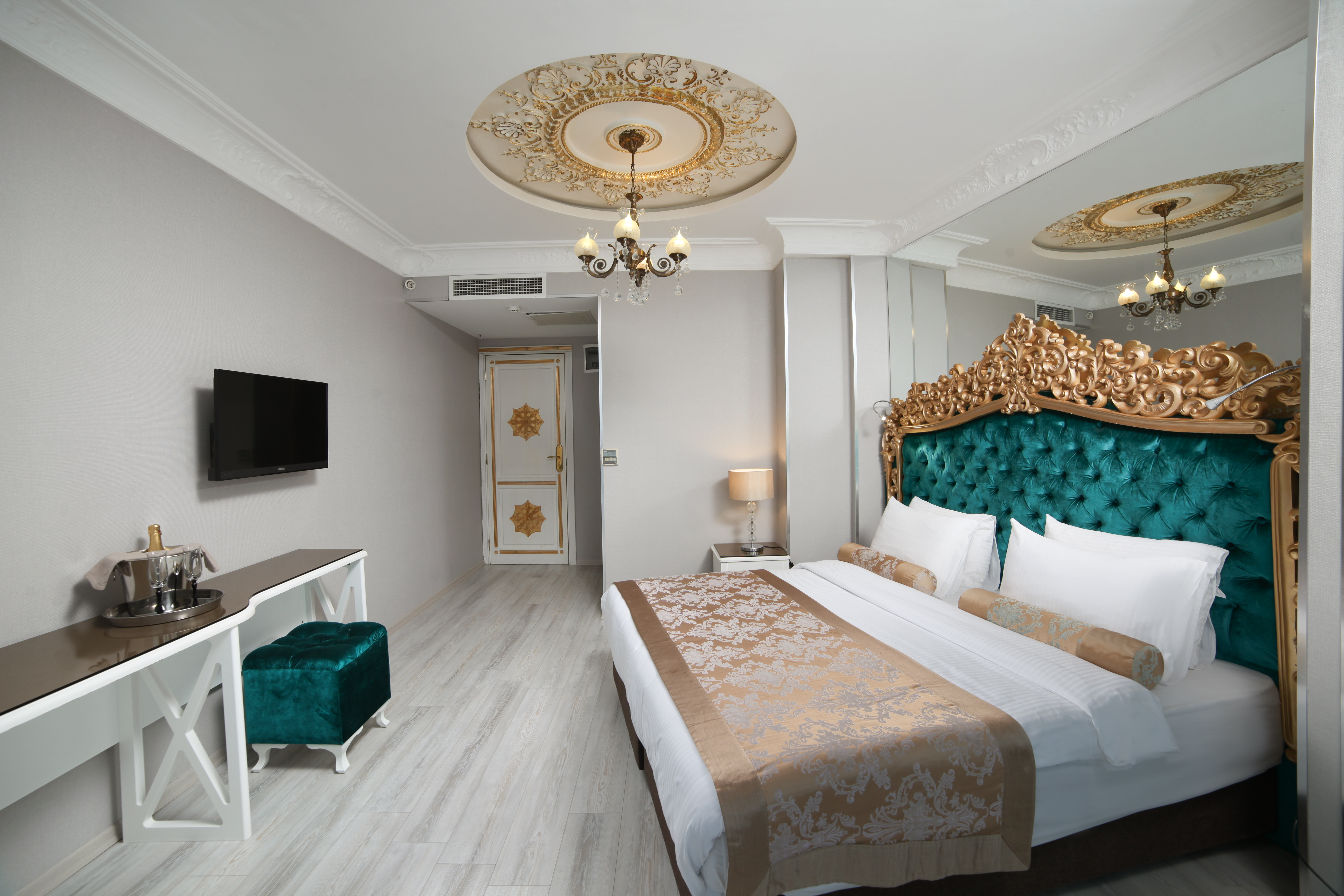 Double or Twin Superior