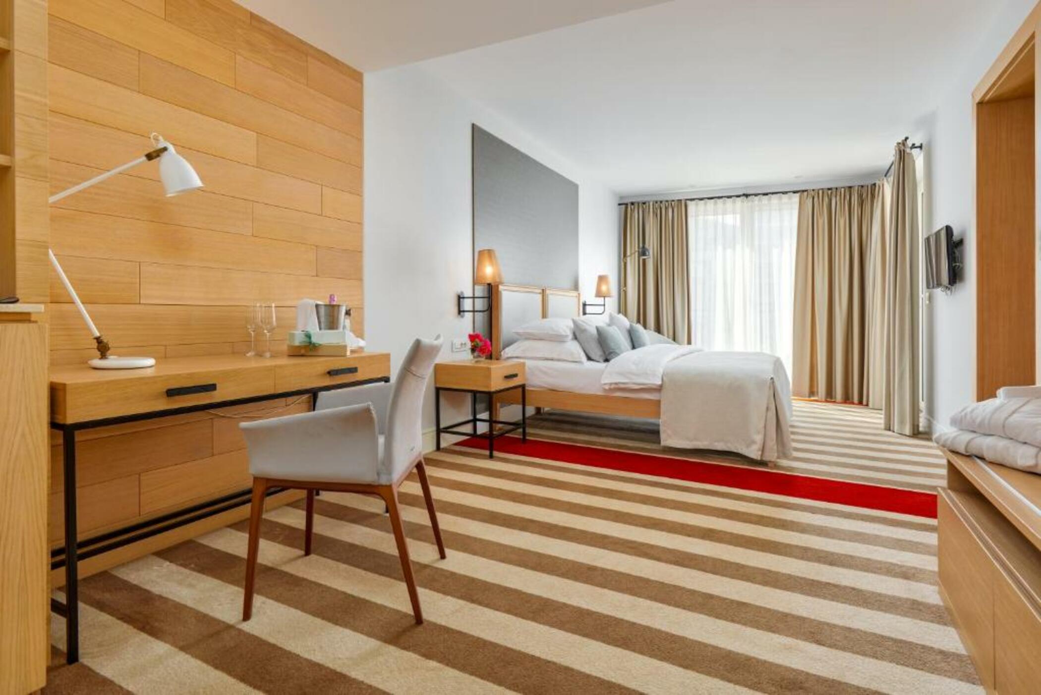 Double Single Executive City View