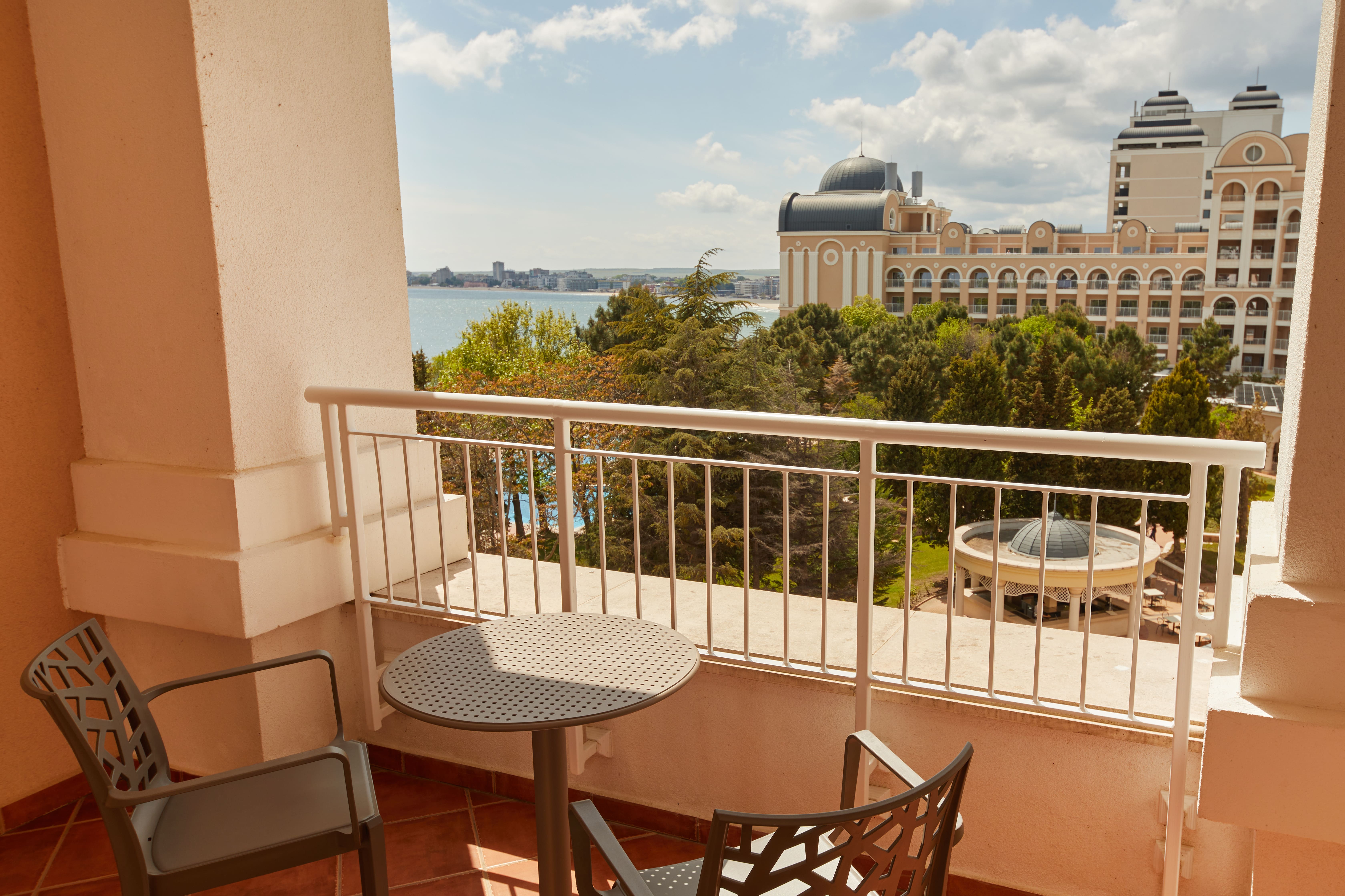 Double Single Deluxe Sea View