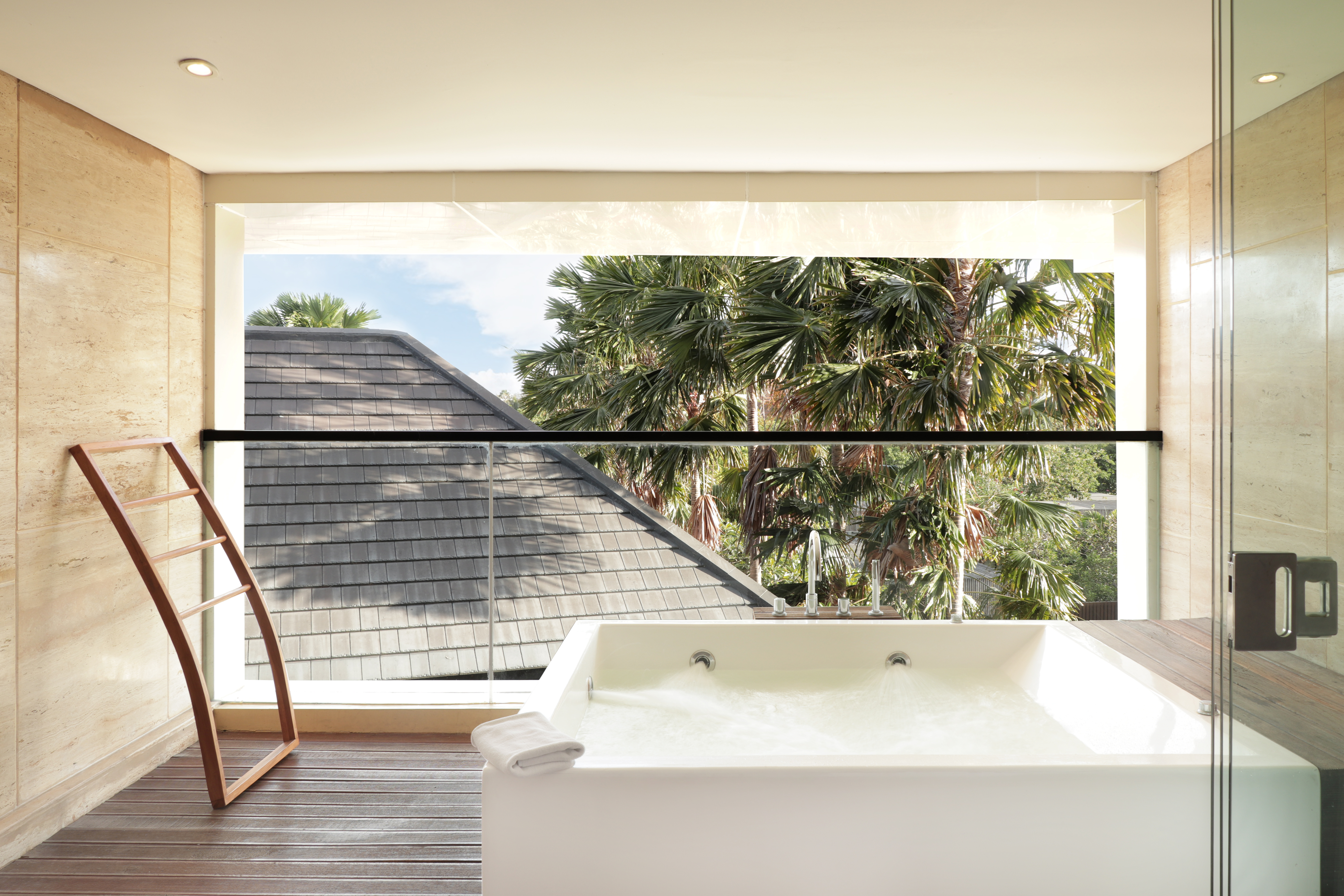 Quadruple with Jacuzzi