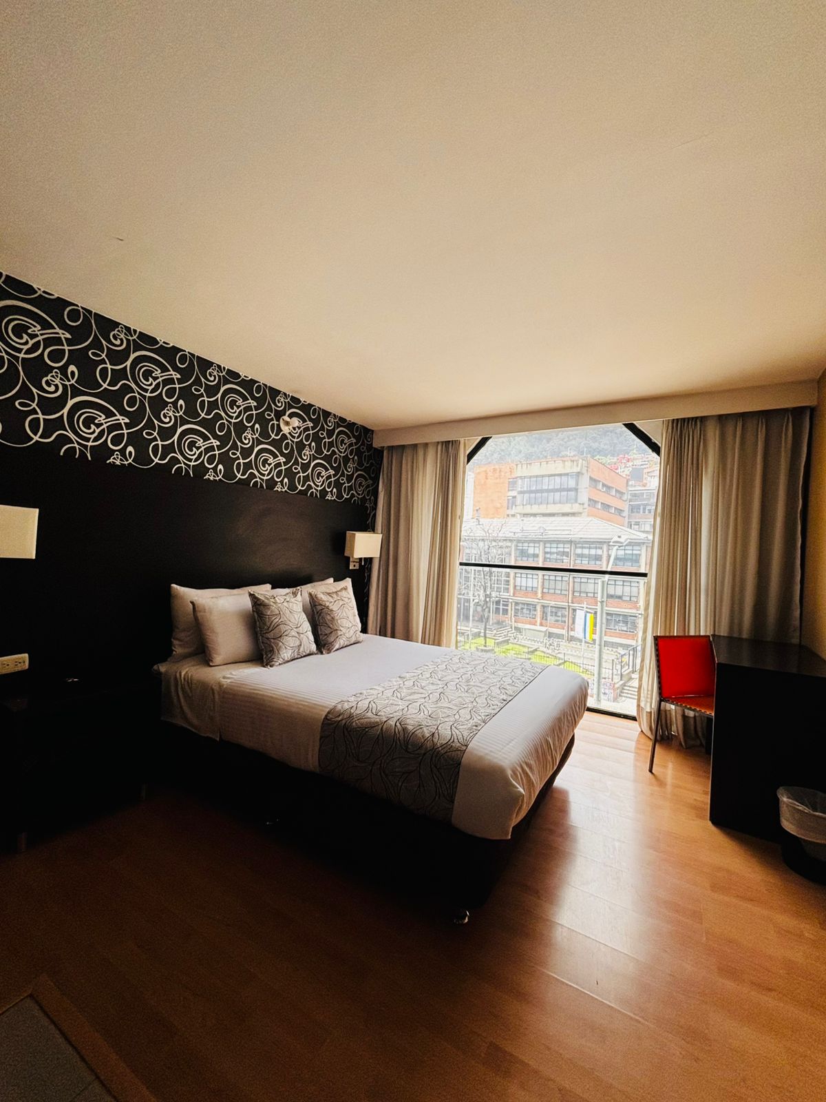 Single Superior King Bed