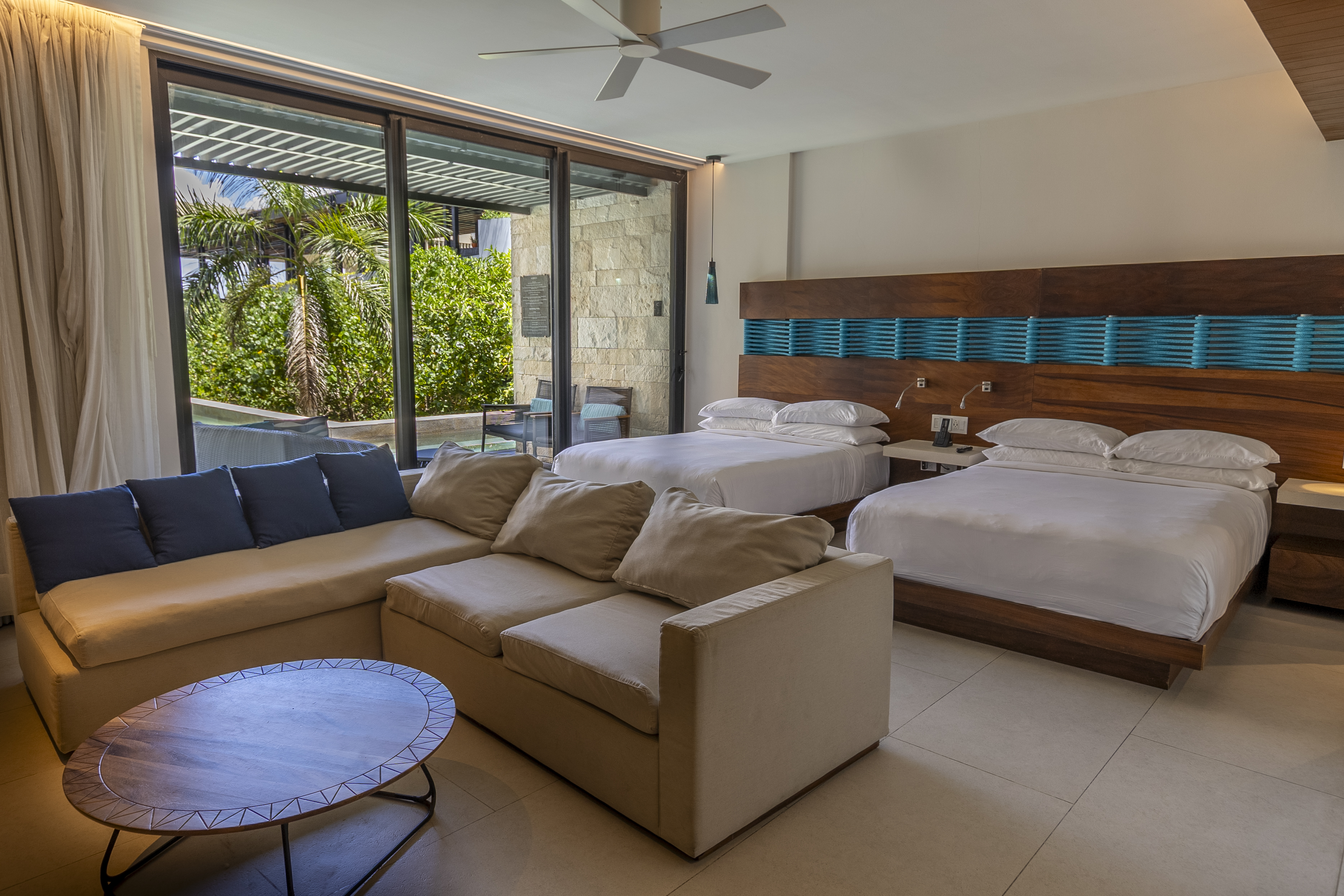 Double Two Queen Beds Premium