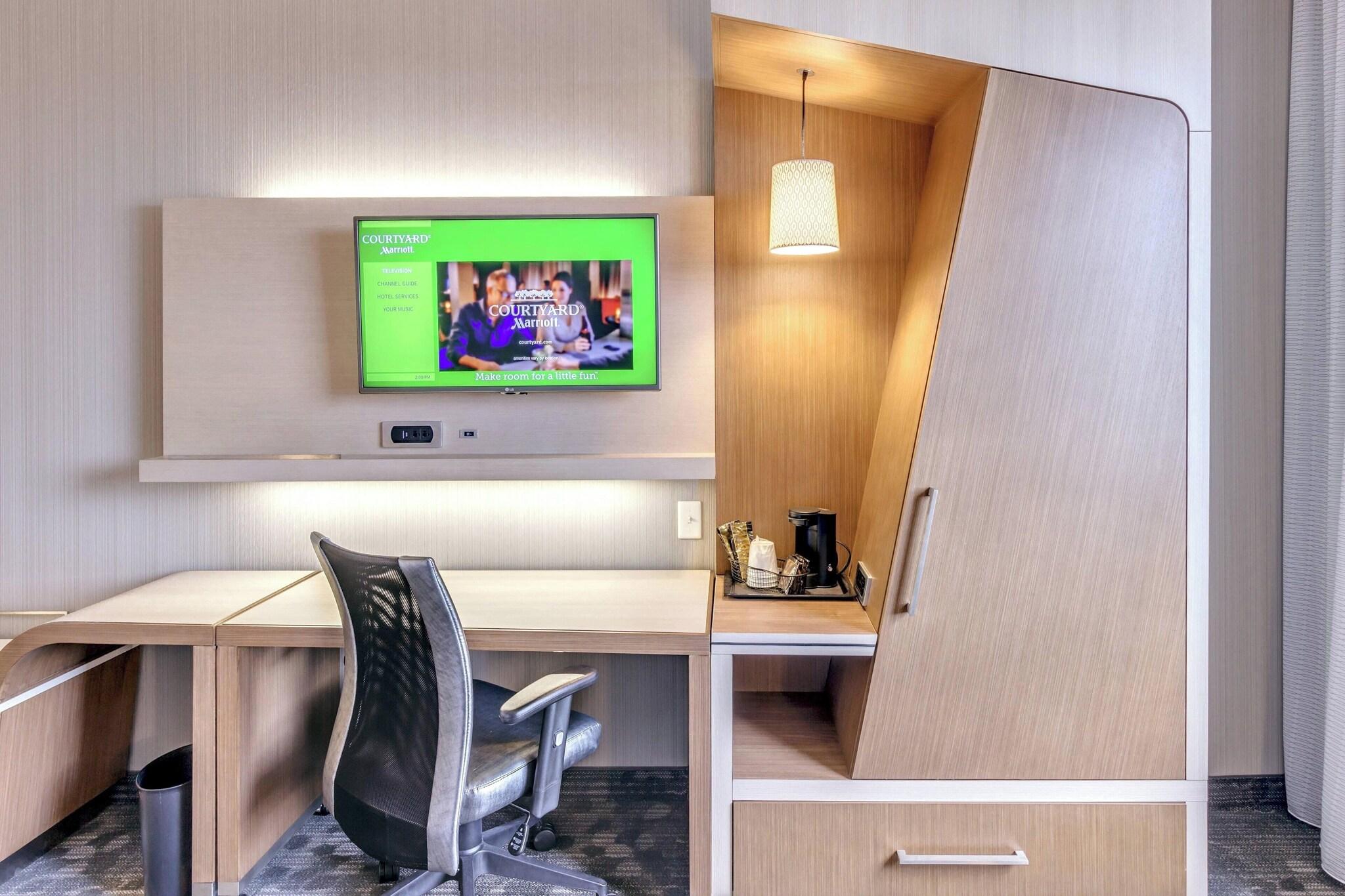 Double Two Queen Beds