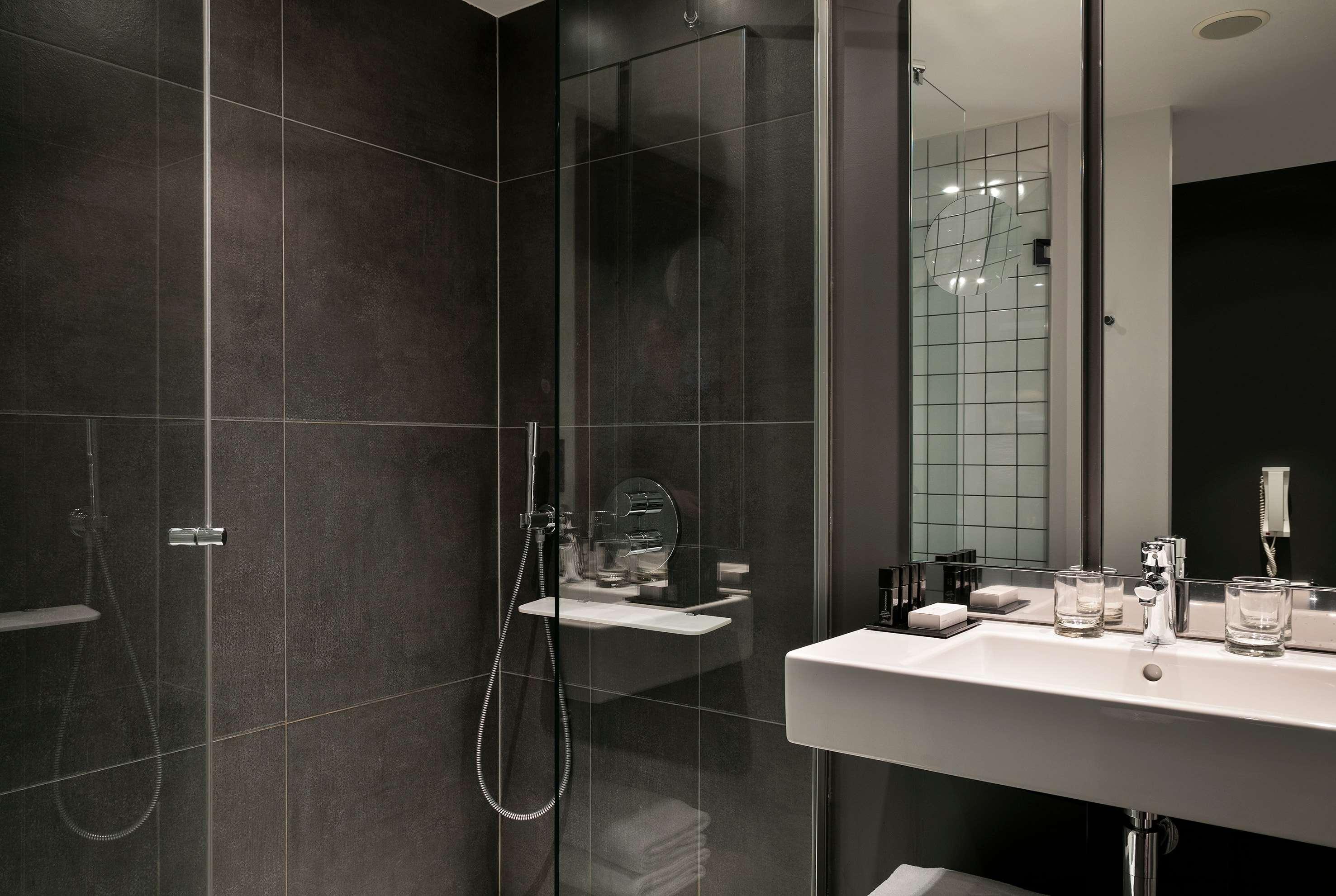 Double Single Premium