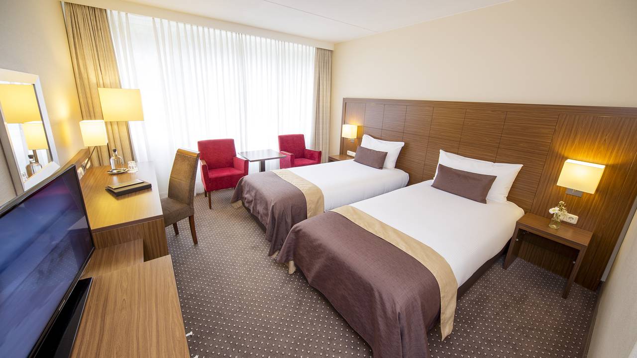 Double or Twin Standard