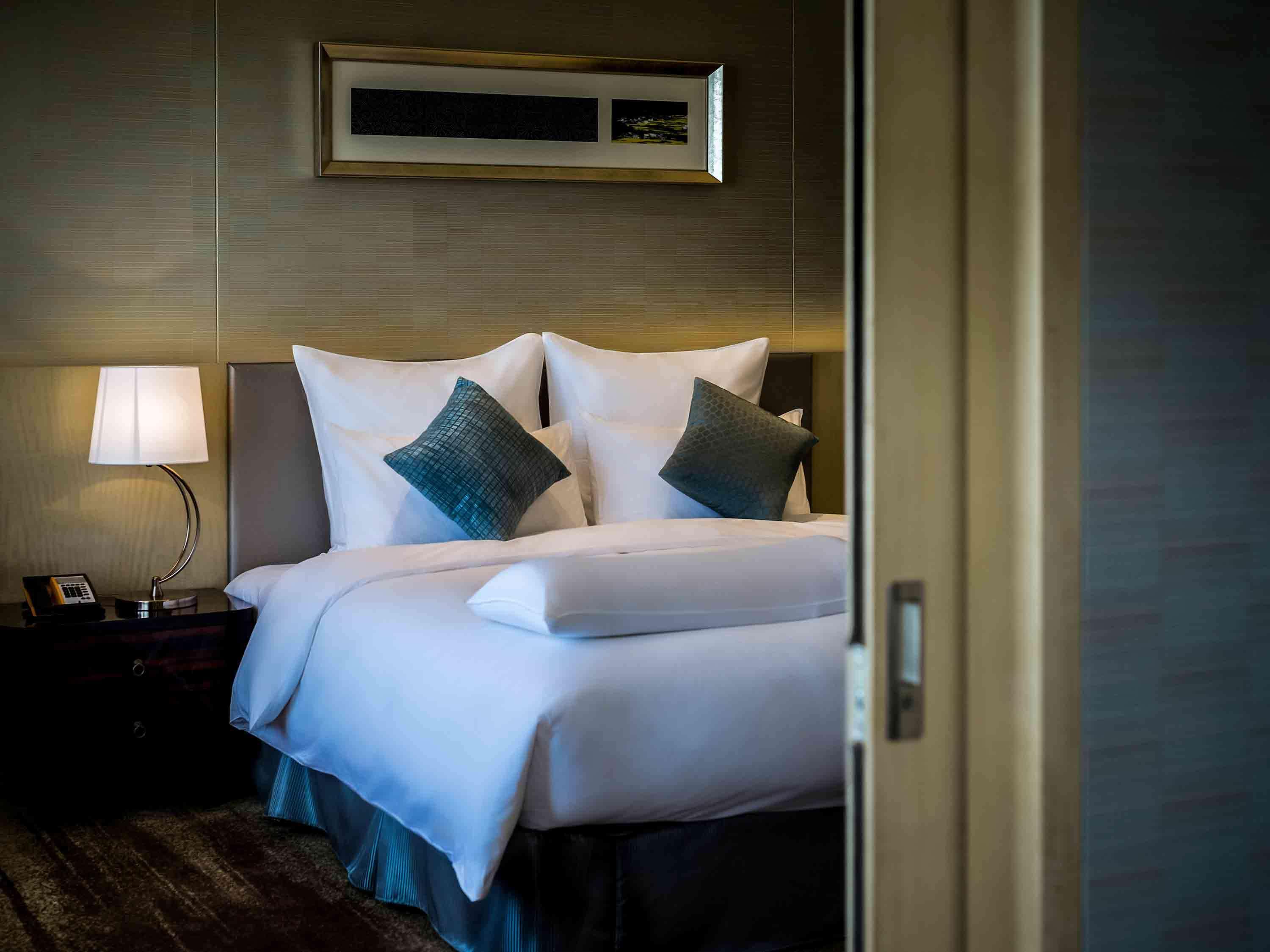 Double Deluxe King Bed