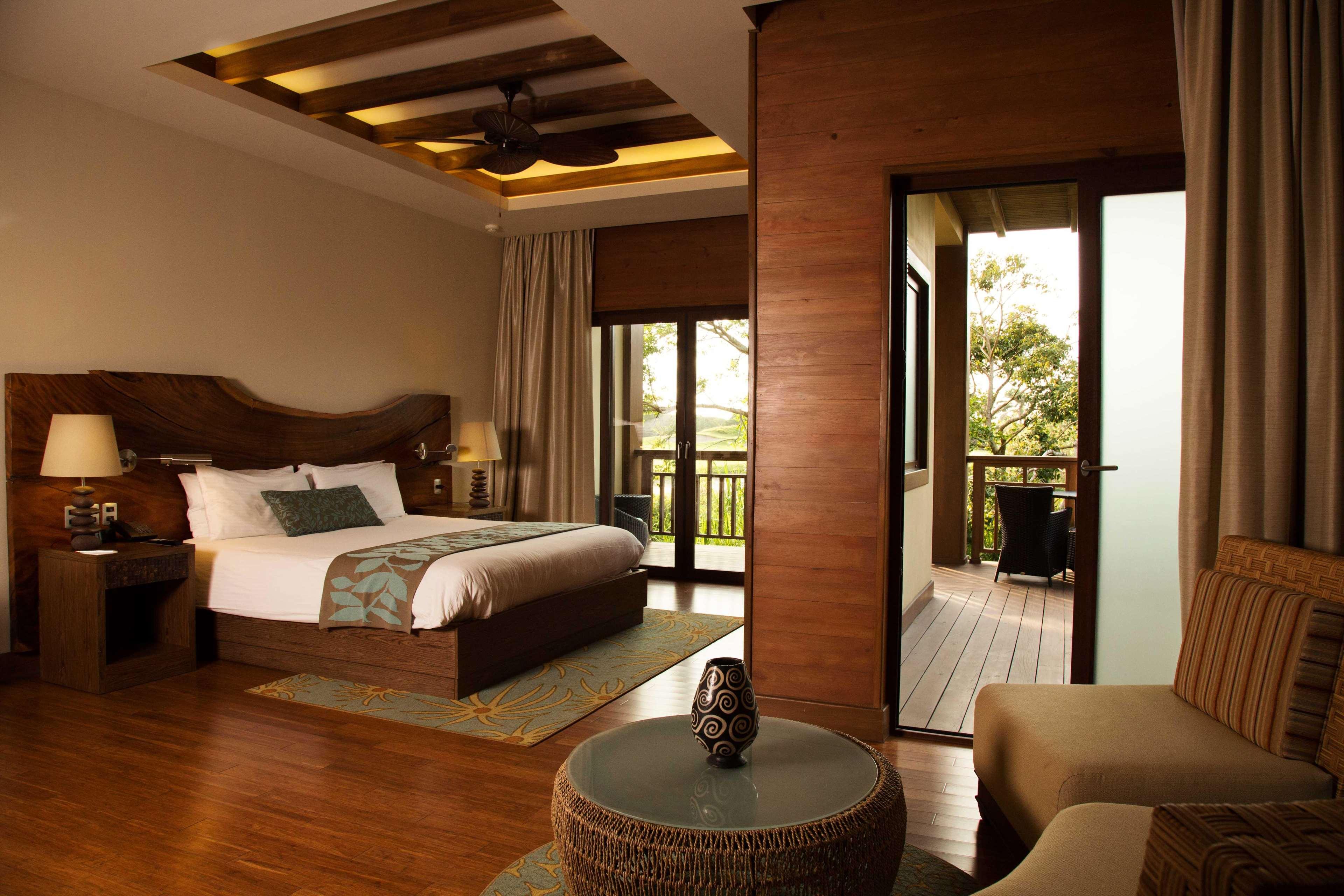 Junior Suite King Size Bed