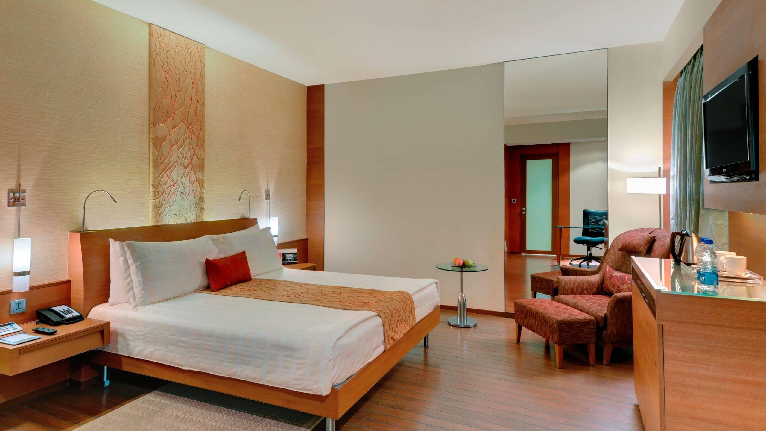 Double Deluxe King Bed