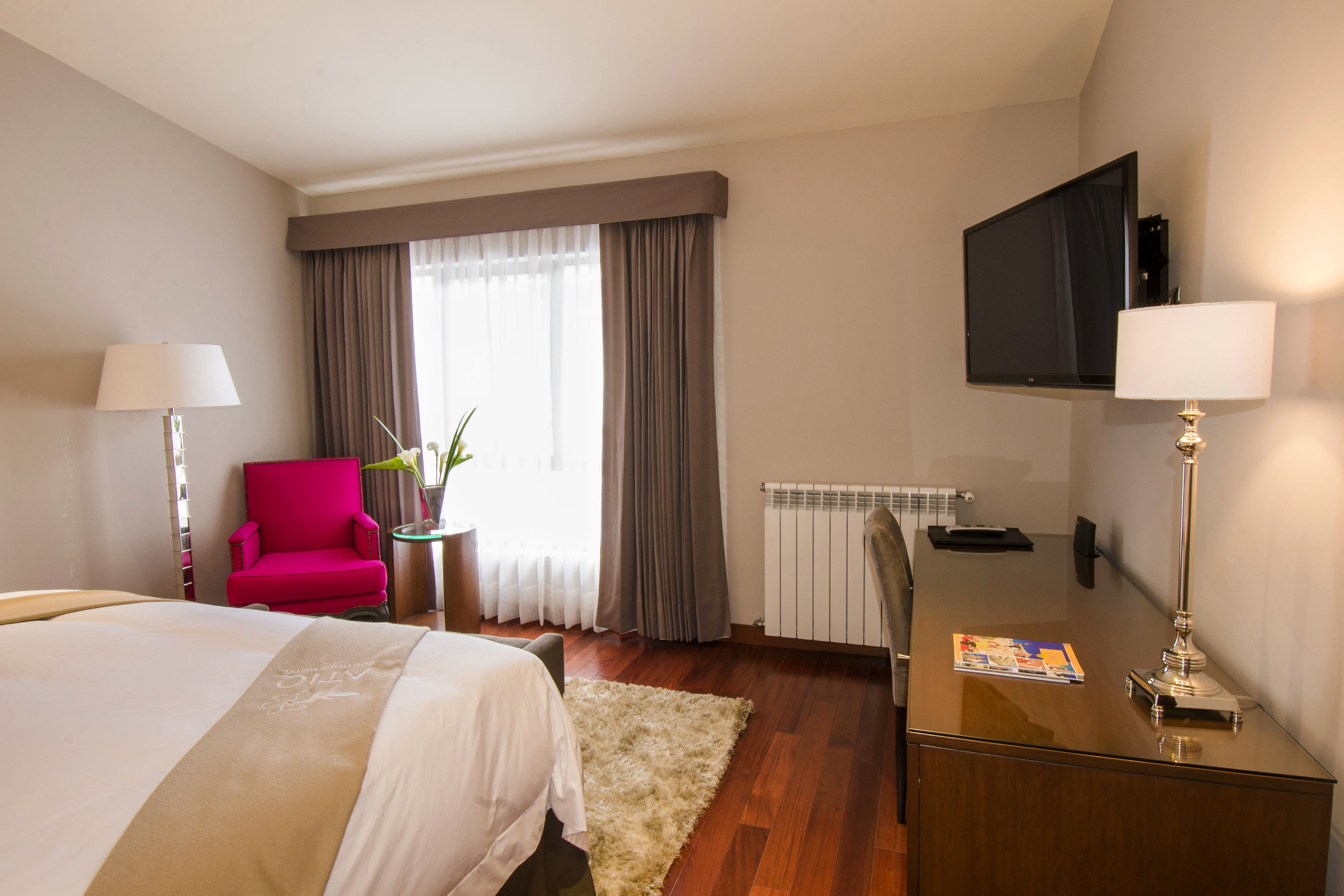 Double Superior King Bed