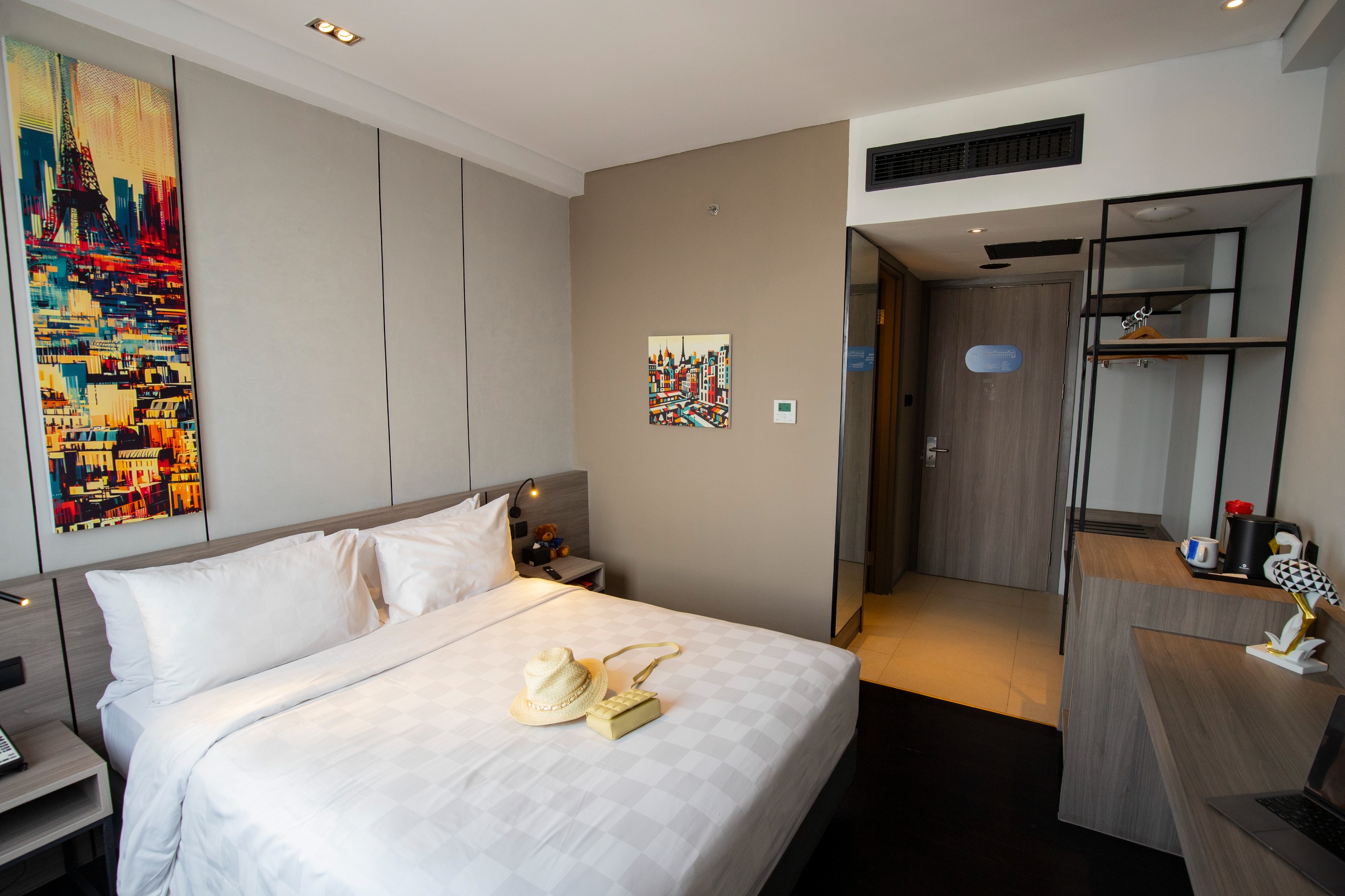 Double or Twin Executive