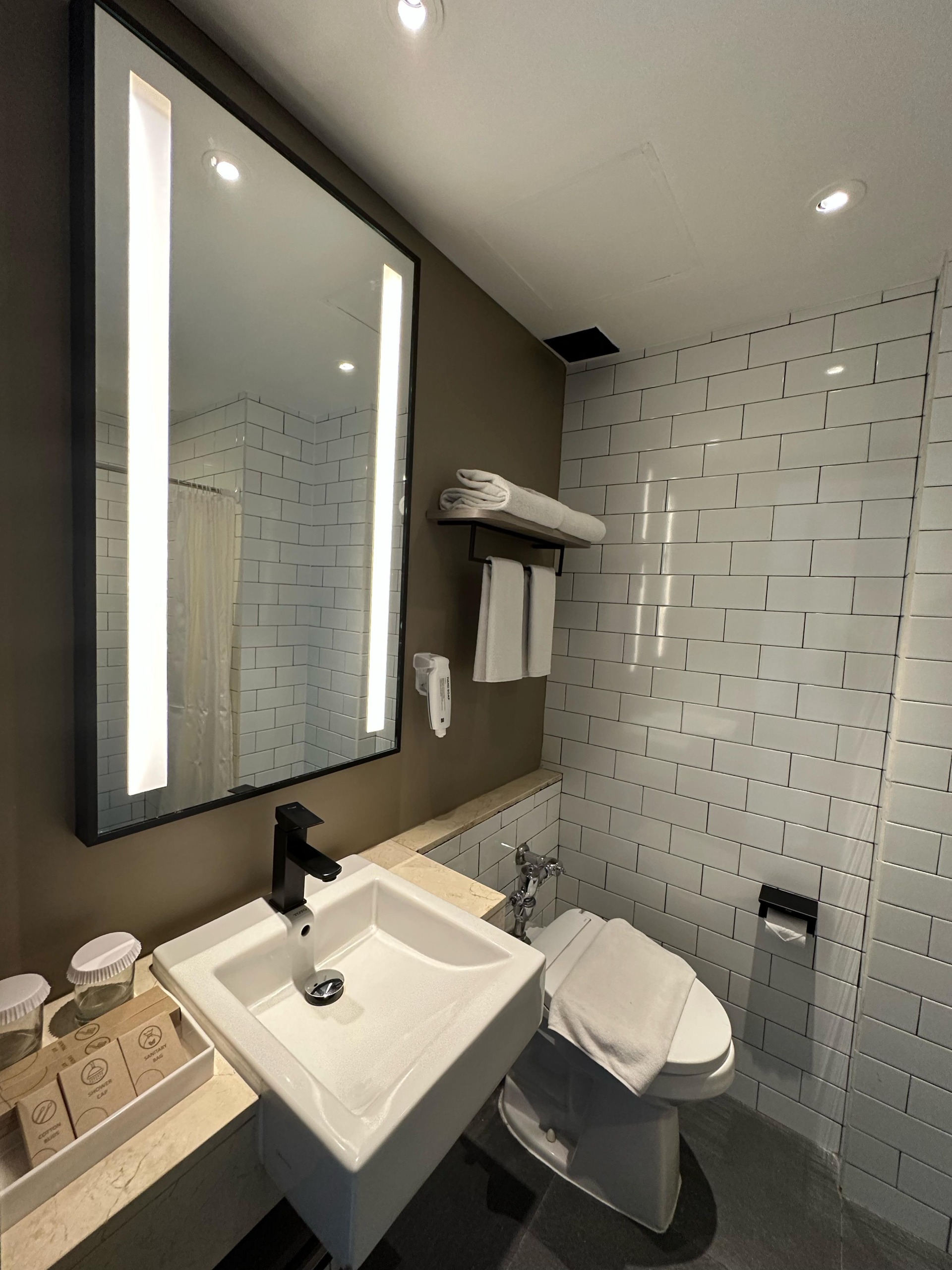 Double Deluxe Queen Bed