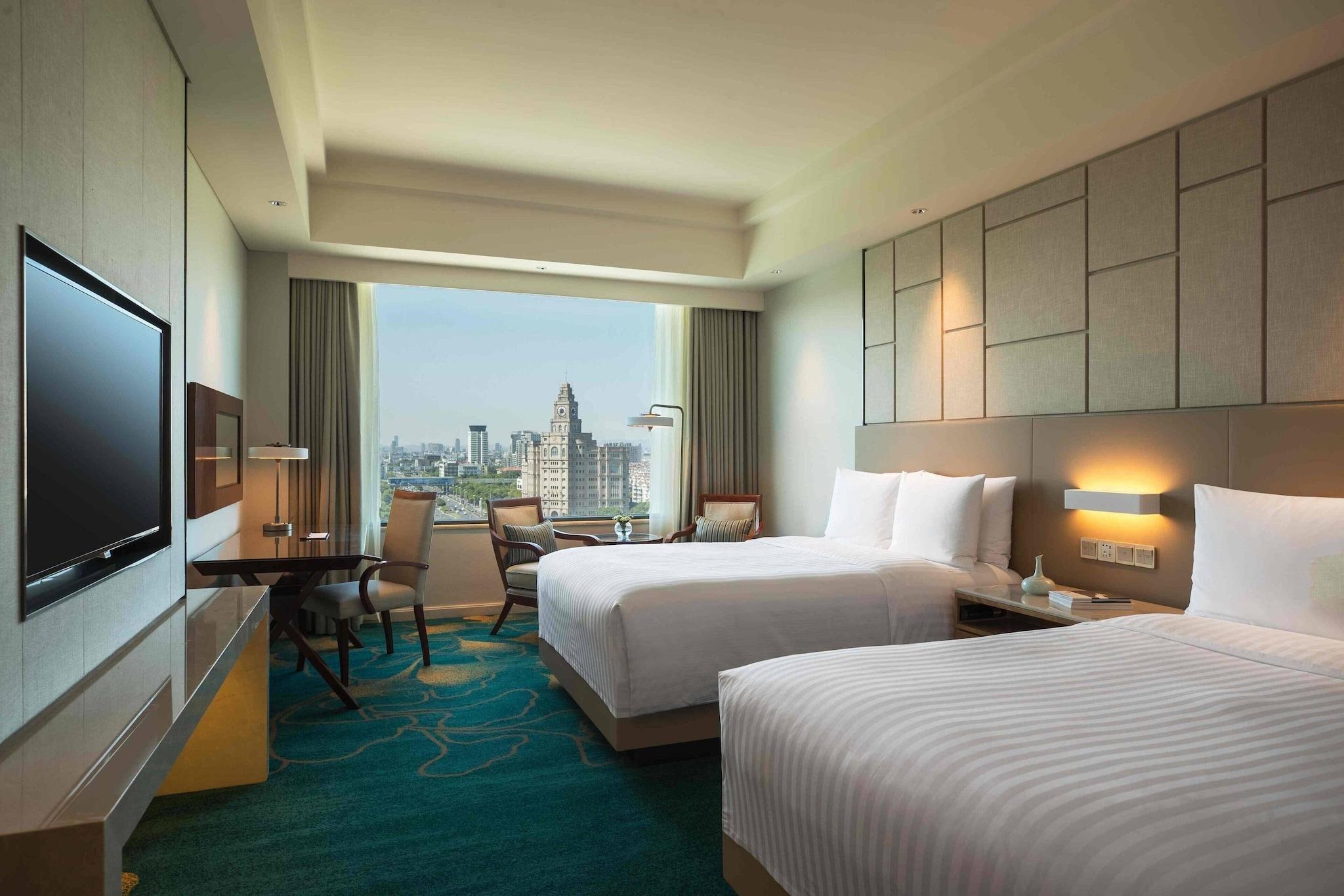 Quadruple Club City View