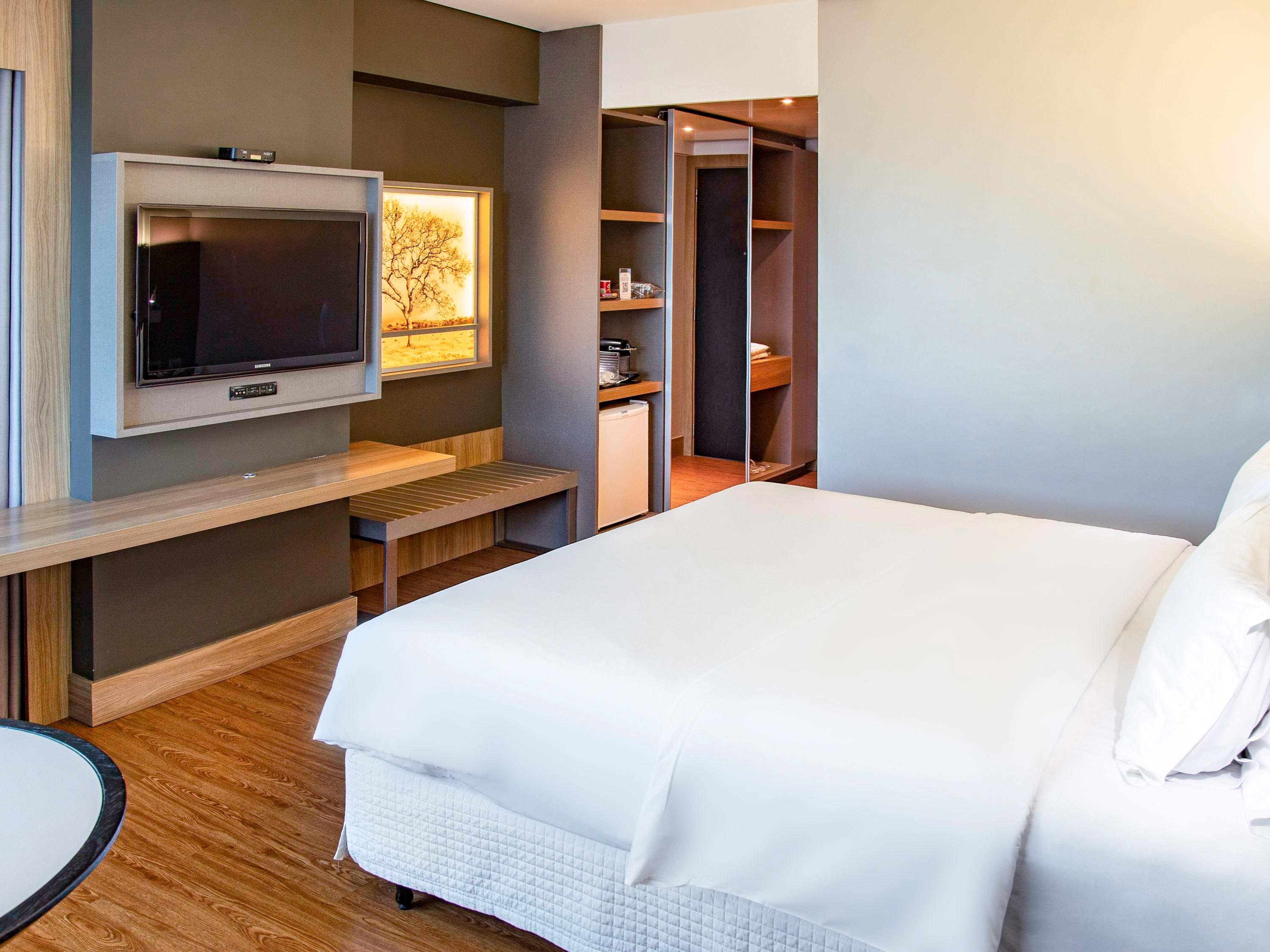 Apartment King Size Bed