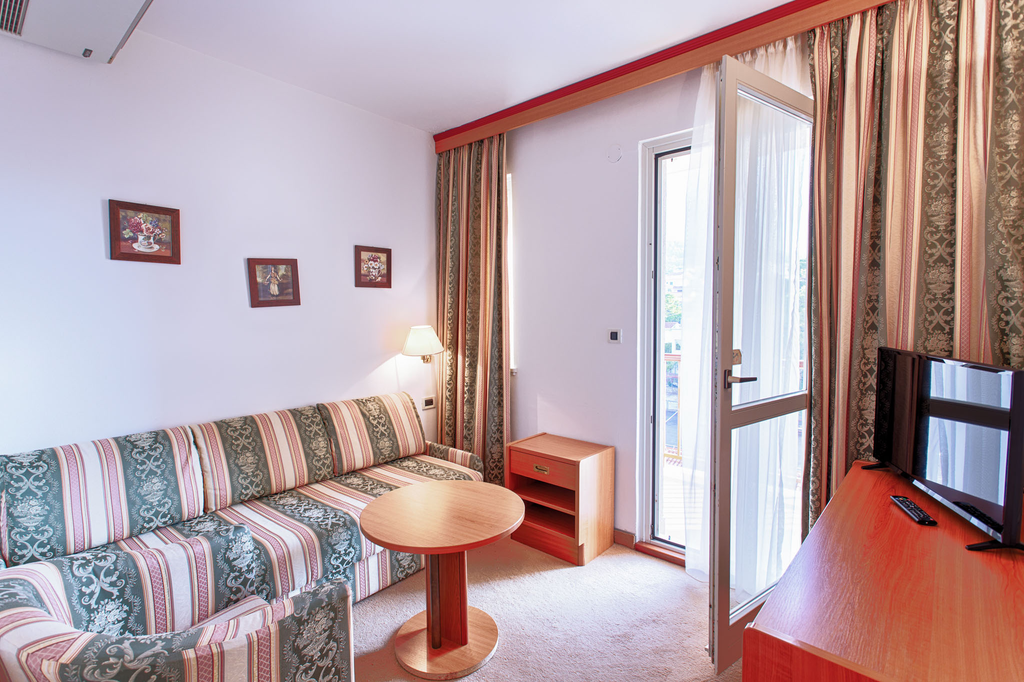 Junior Suite Standard