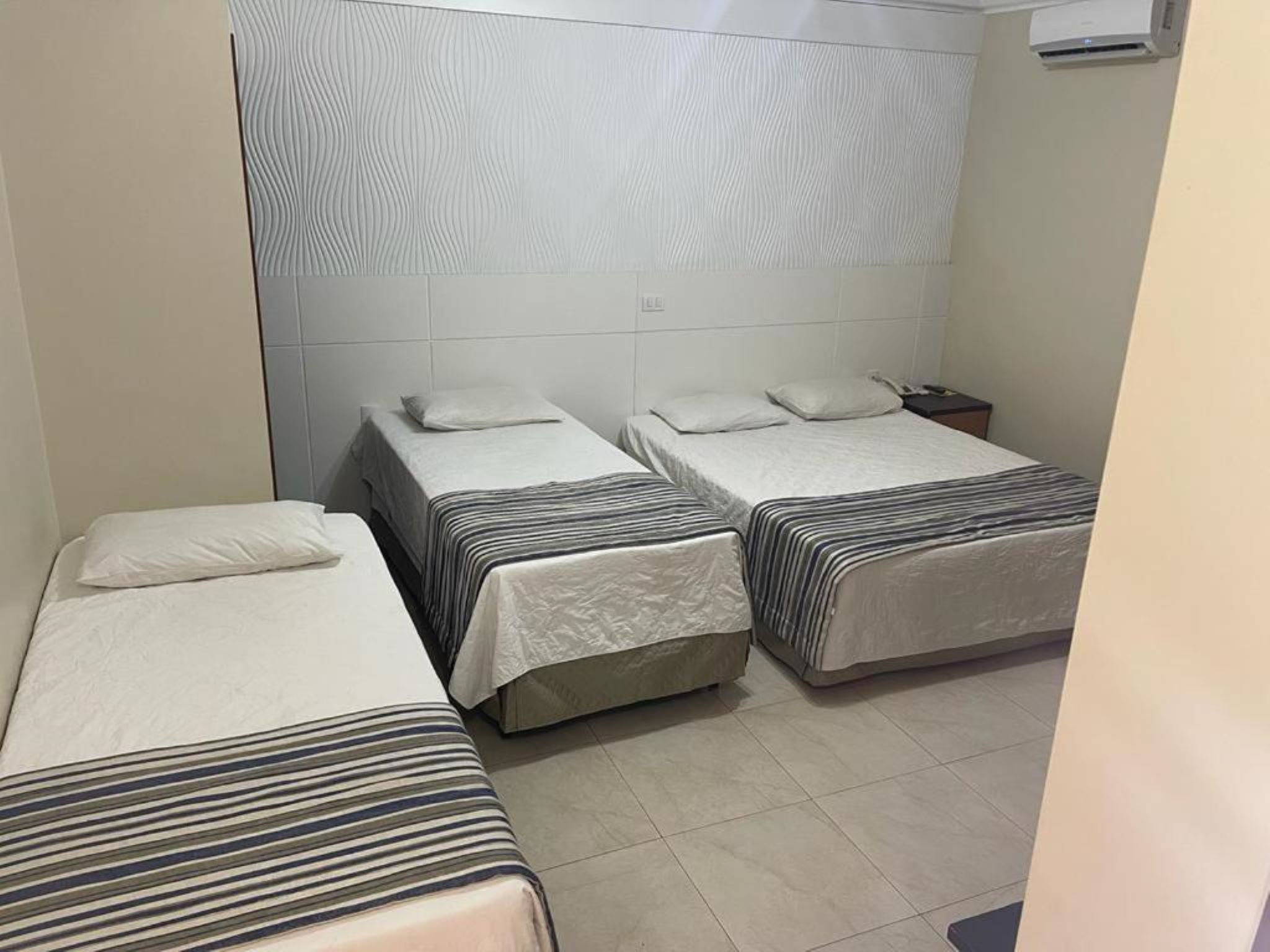 Quadruple Capacity 4