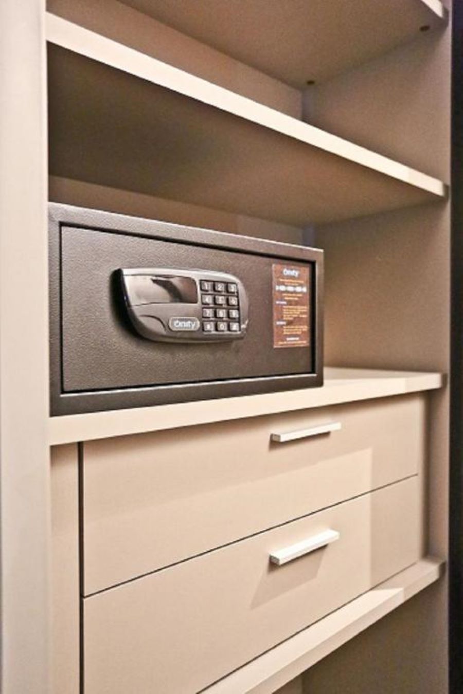 Quadruple Deluxe Two Beds